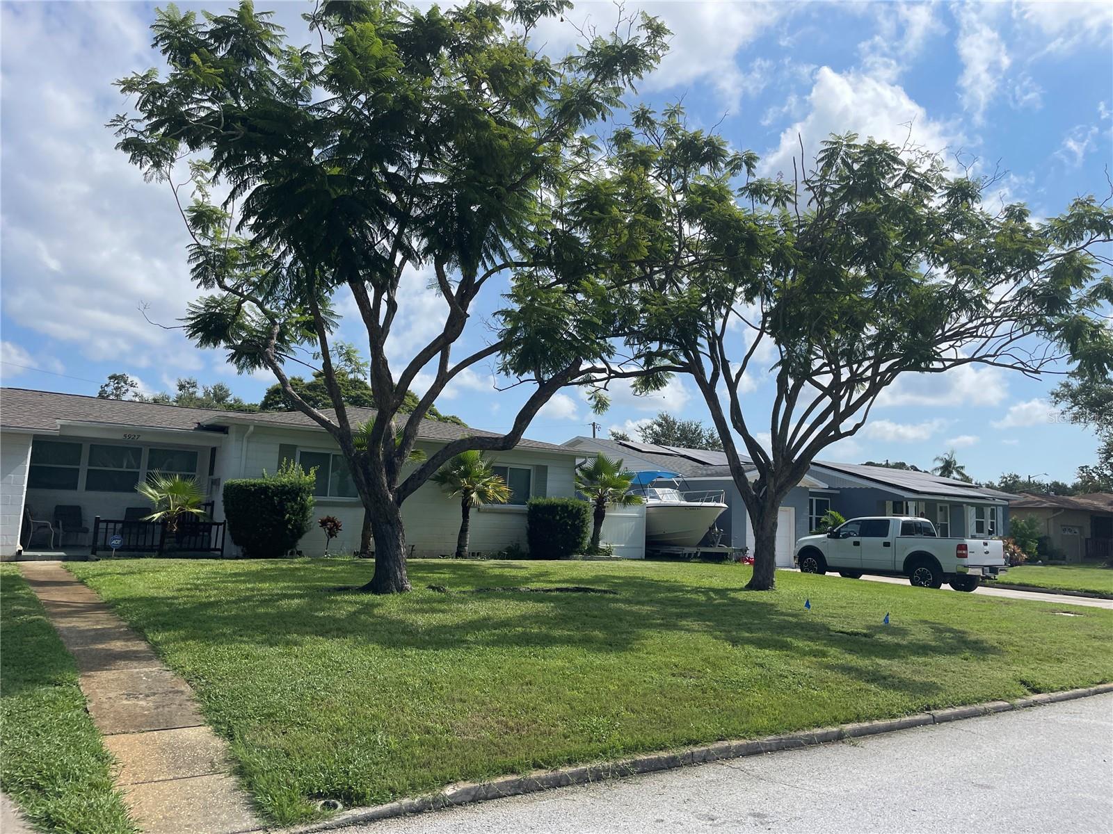 SIRMONS ADD TO LAKE PASADENA - Residential