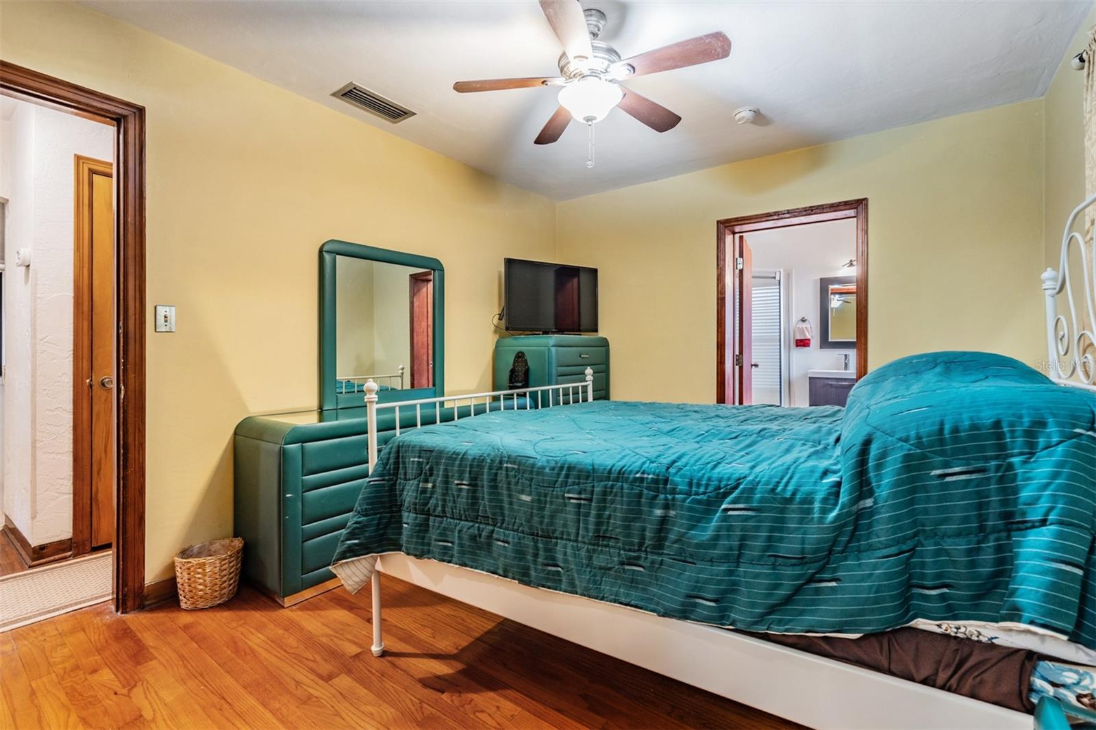 SIRMONS ADD TO LAKE PASADENA - Residential