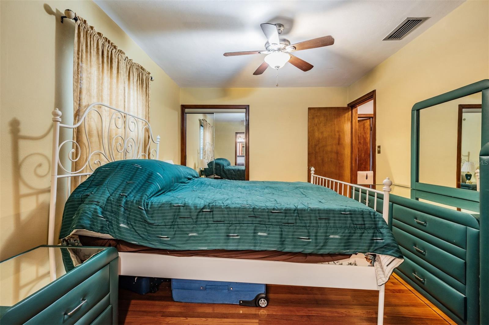 SIRMONS ADD TO LAKE PASADENA - Residential