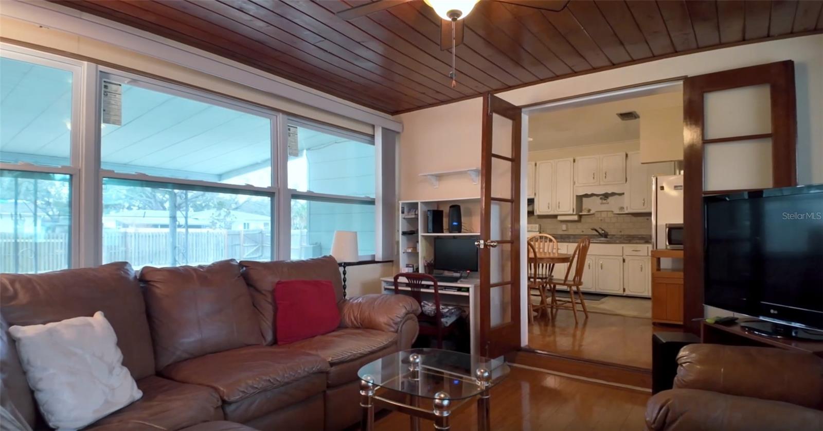 SIRMONS ADD TO LAKE PASADENA - Residential