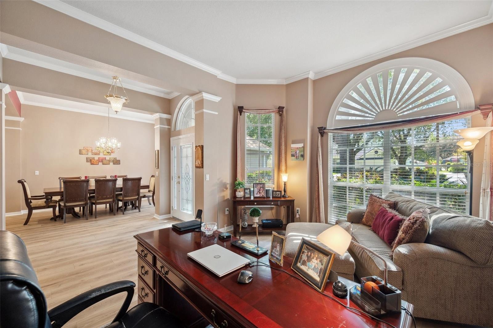 5704 EAGLEMOUNT CIRCLE