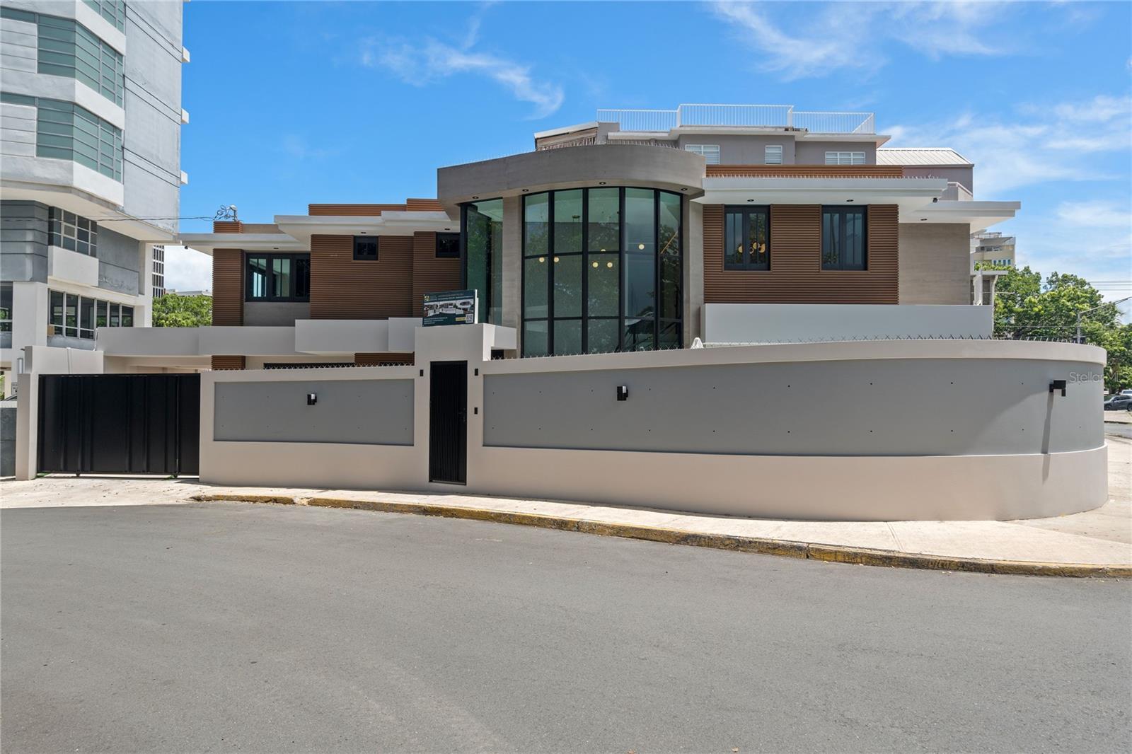 A rare and hard to find Turn key house with attention to detail, this a unique home in the Condado Area. Discover the epitome of modern luxury living with triple mint finishes in the heart of Condado. This stunning property, promises an unparalleled lifestyle with its thoughtful design and prime location. Key Features: Spacious layout, with 3,600 square feet of living space spread over two levels and 2,206 square feet of outdoor space. This residence offers ample space for comfortable living and entertaining. Enjoy the luxury of five bedrooms and 4 ½ bathrooms, providing the perfect blend of privacy and comfort for your family. Modern amenities include: a well-designed kitchen, Bosch appliances, private pool, modern closets, power generator, water cistern, spacious dining room, and an indoor-outdoor garage for your convenience. Location Highlights: This home is strategically located near hospitals, schools, and essential services, ensuring your family's needs are met with ease. Beach access is available so you can embrace the coastal lifestyle with beautiful sunset views. Take a leisurely stroll or soak up the sun - the choice is yours. Explore the vibrant hotel district nearby, offering a wide variety of dining, entertainment, and cultural experiences. This property is an exceptional opportunity to invest in contemporary living in one of Puerto Rico's most sought-after neighborhoods. Crafted by a well-known, high-quality developer and construction team. Don't miss out - secure your future in this luxurious residence. Owner financing may be available!!!