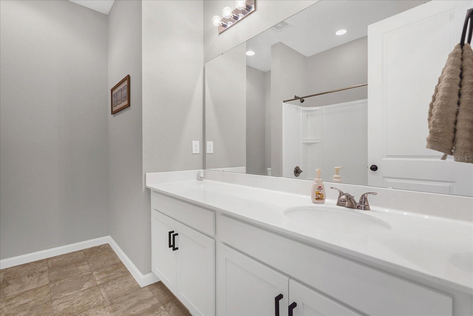 LAKE SMART POINTE - Residential