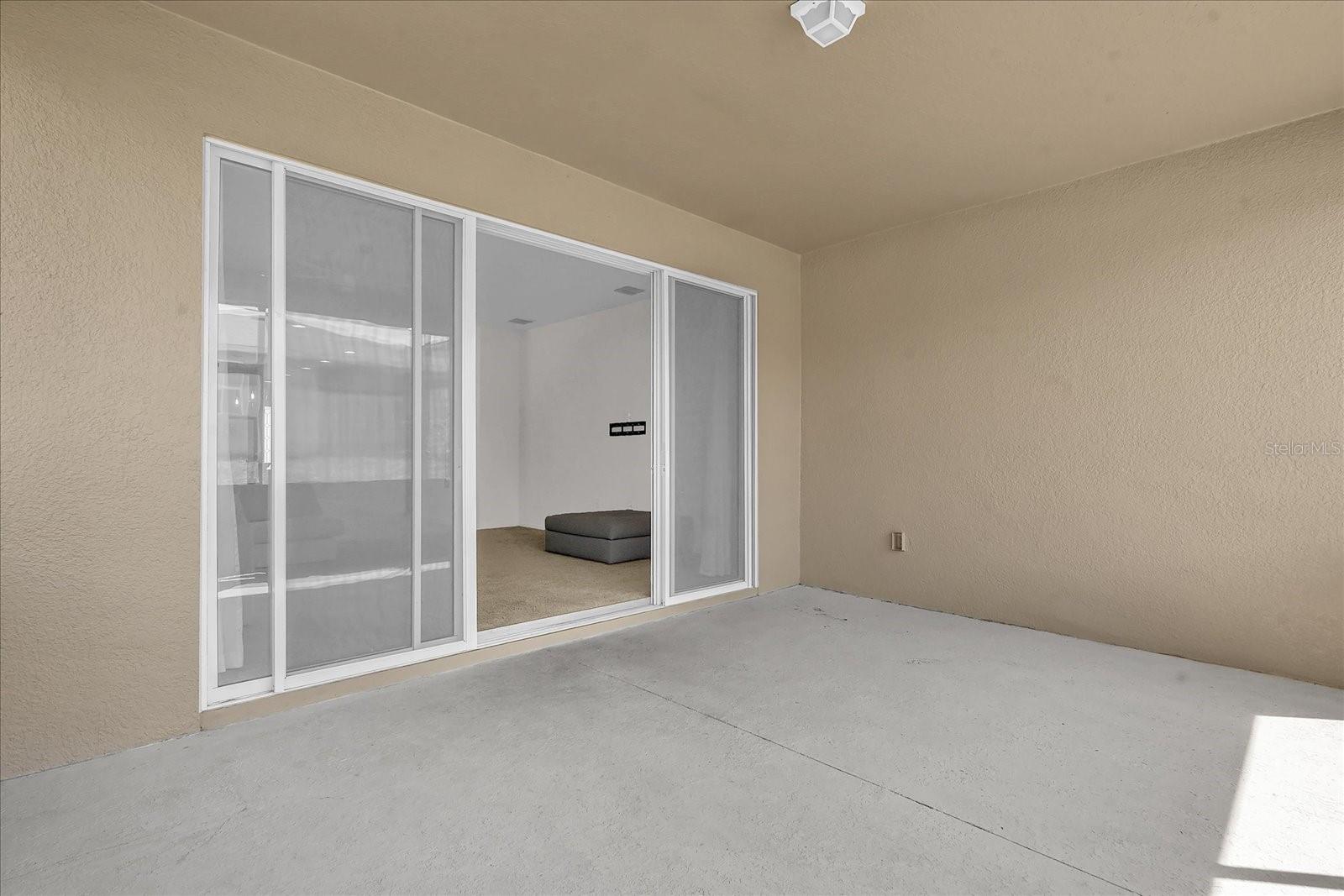 LAKE SMART POINTE - Residential