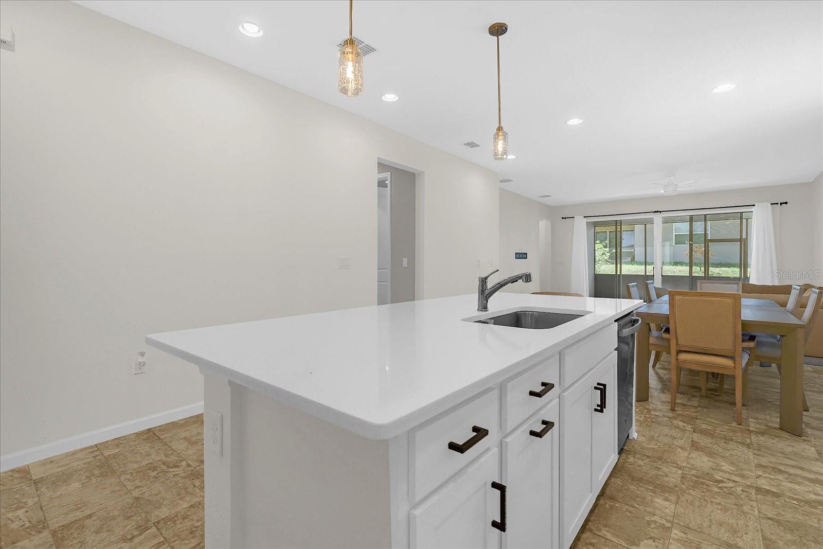 LAKE SMART POINTE - Residential