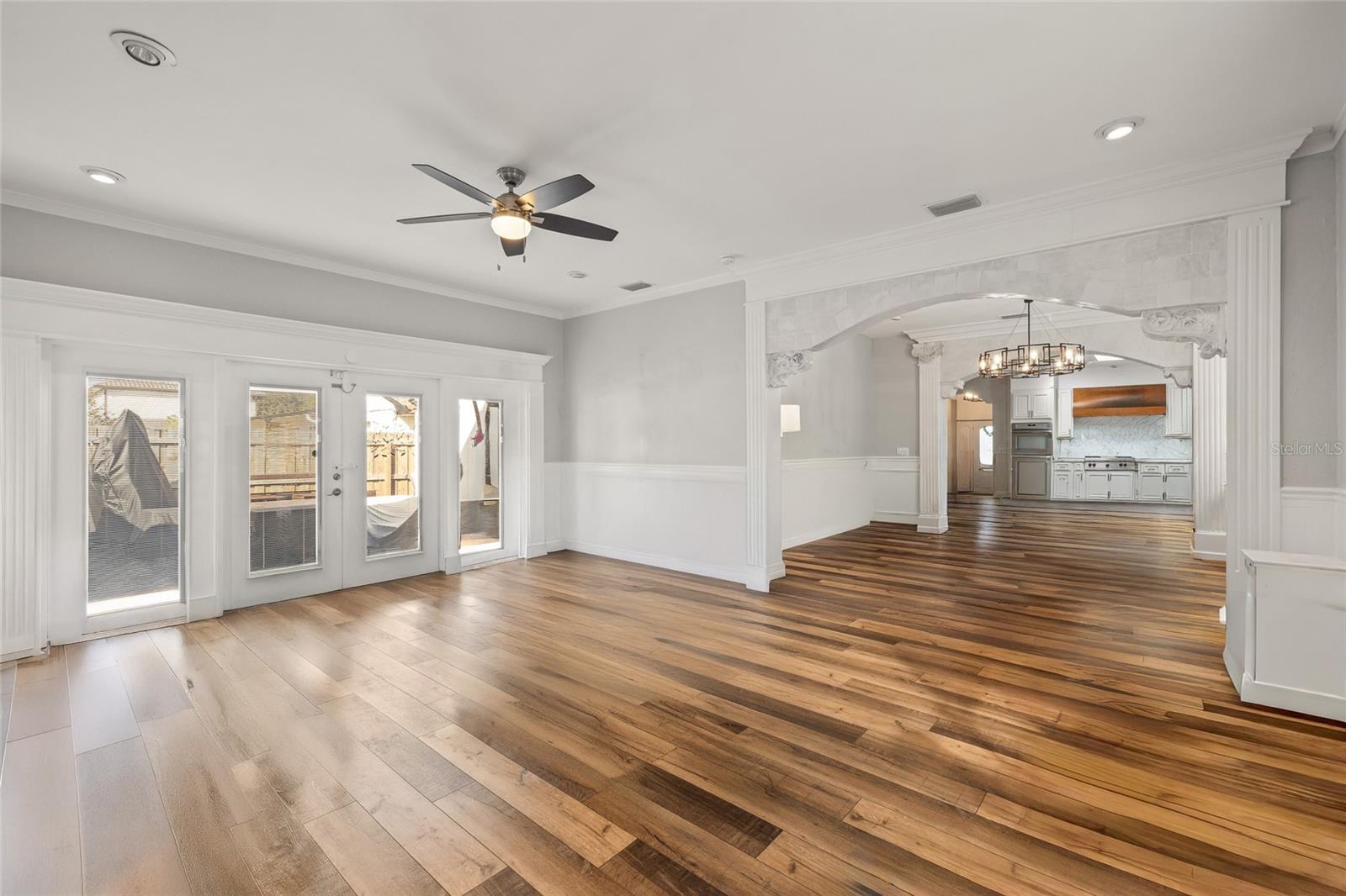 MARYLAND MANOR 2ND UNIT - Residential Lease