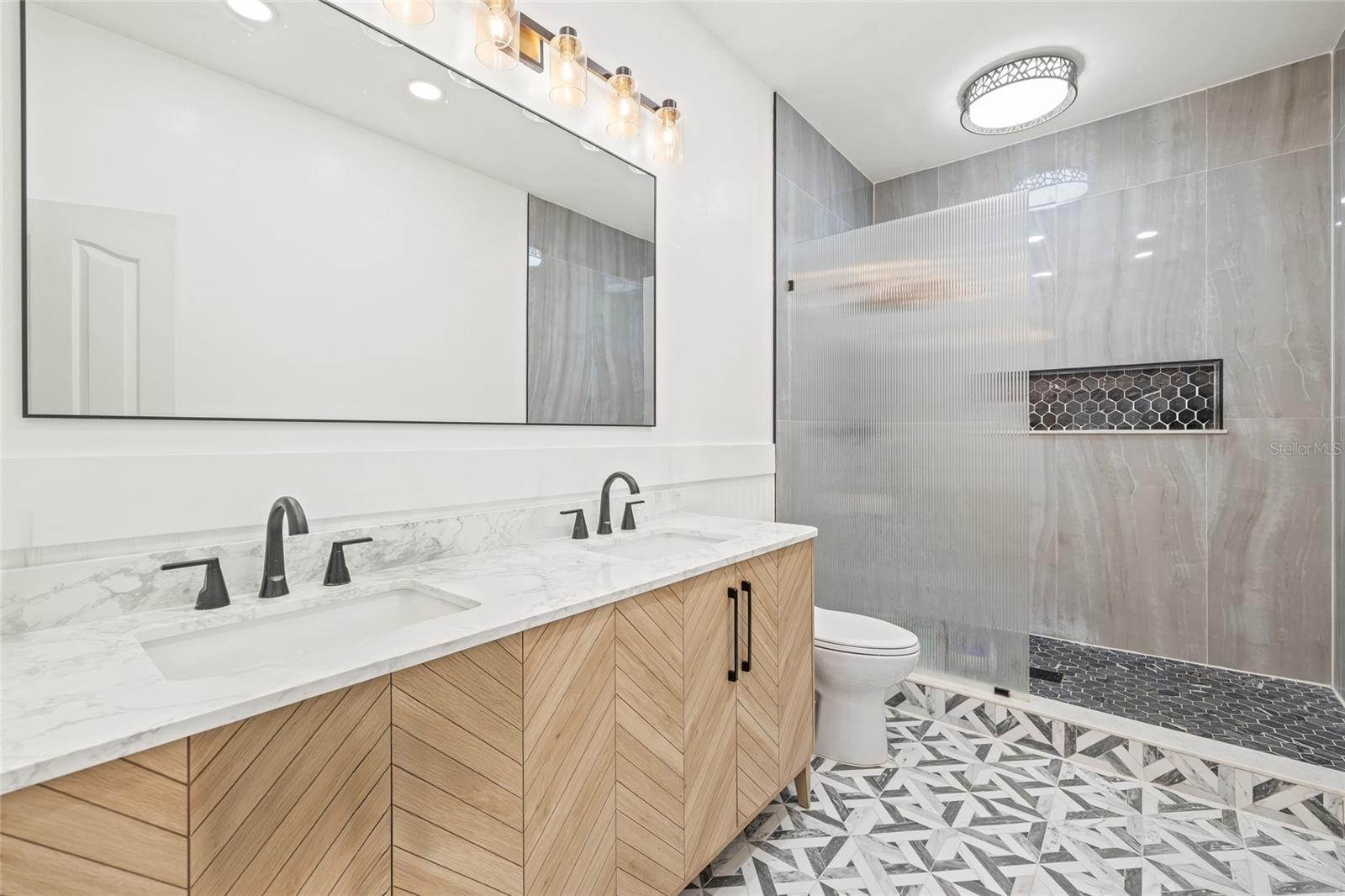 MARYLAND MANOR 2ND UNIT - Residential Lease