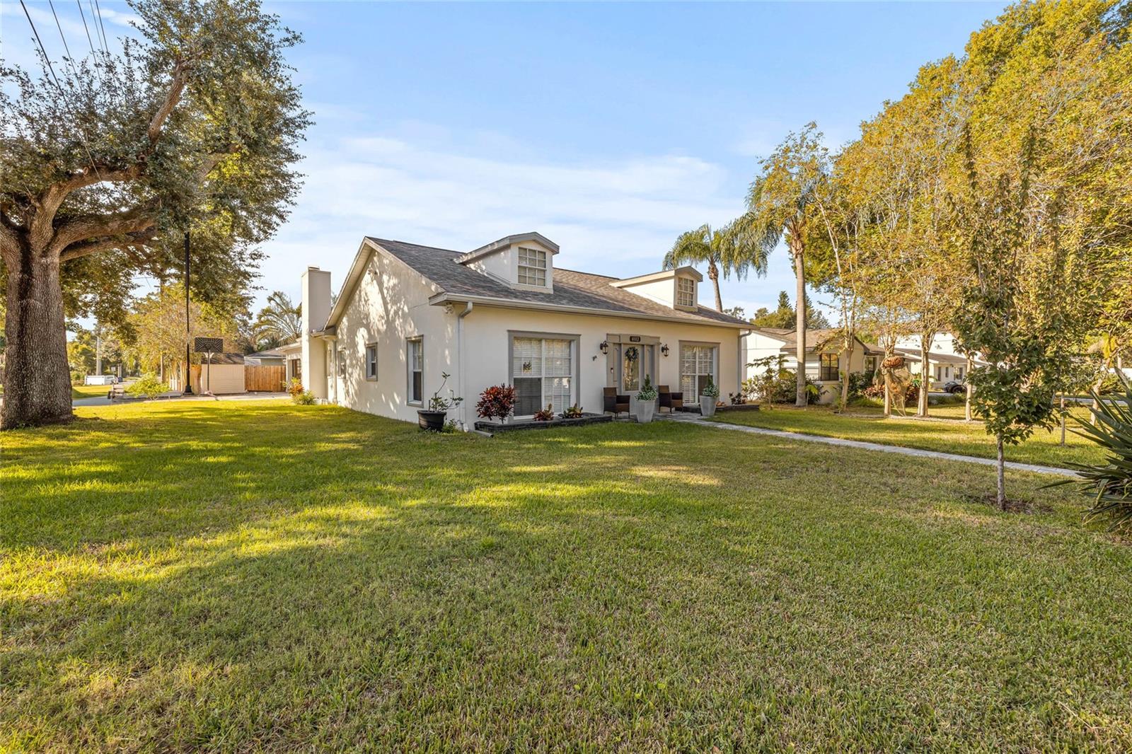 MARYLAND MANOR 2ND UNIT - Residential Lease