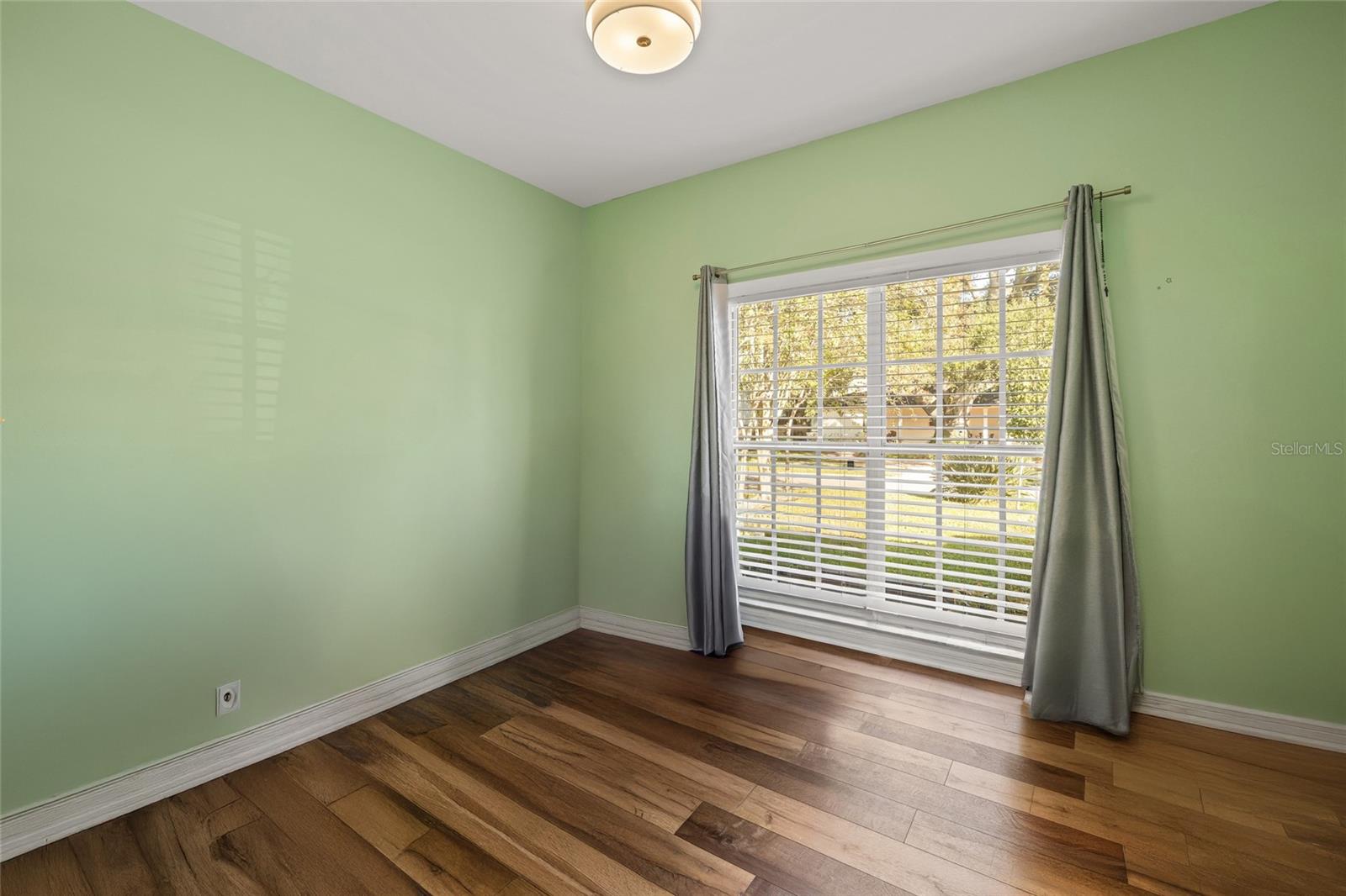 MARYLAND MANOR 2ND UNIT - Residential Lease