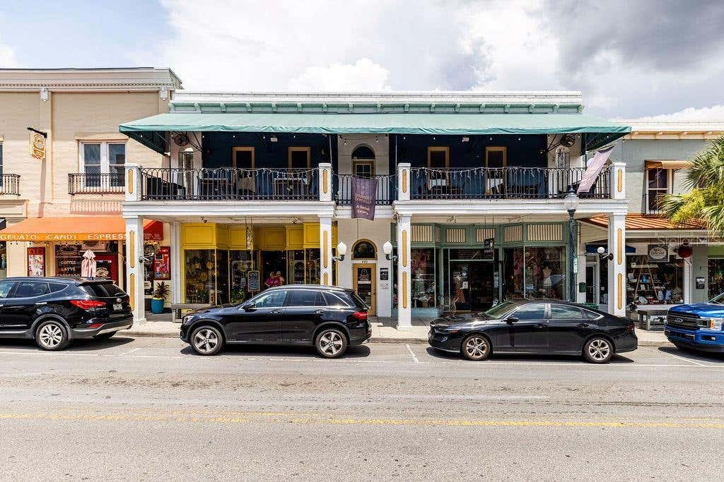 Photo of 440 N Donnelly Street, Mount Dora, FL 32757 (MLS # G5114224)