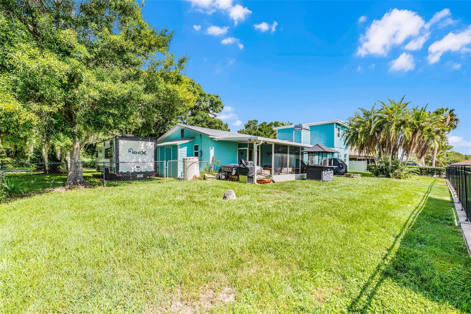 ST JOHNS RIVER ESTATES - Residential