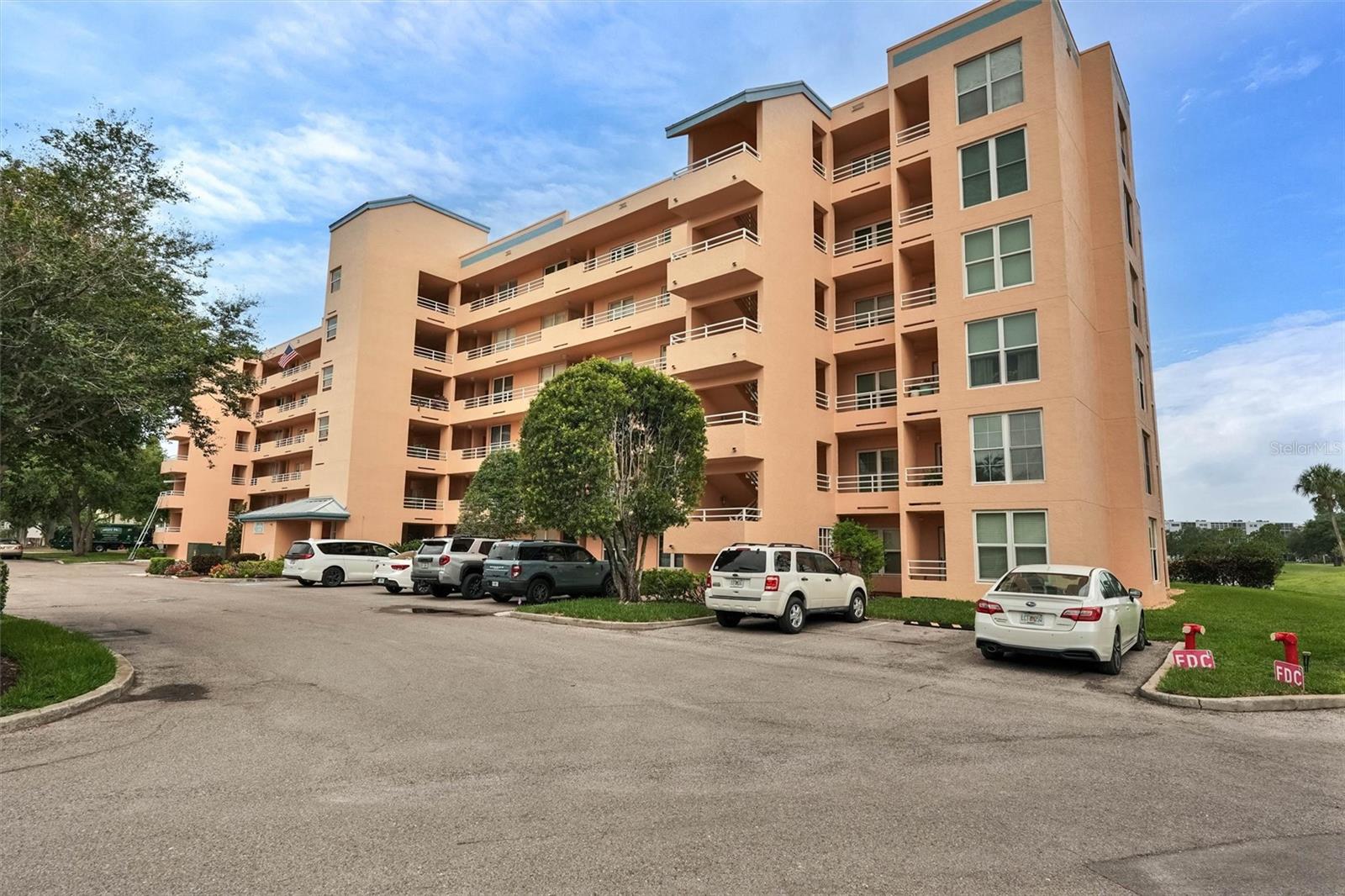 4570 PINEBROOK CIRCLE CIRCLE 404