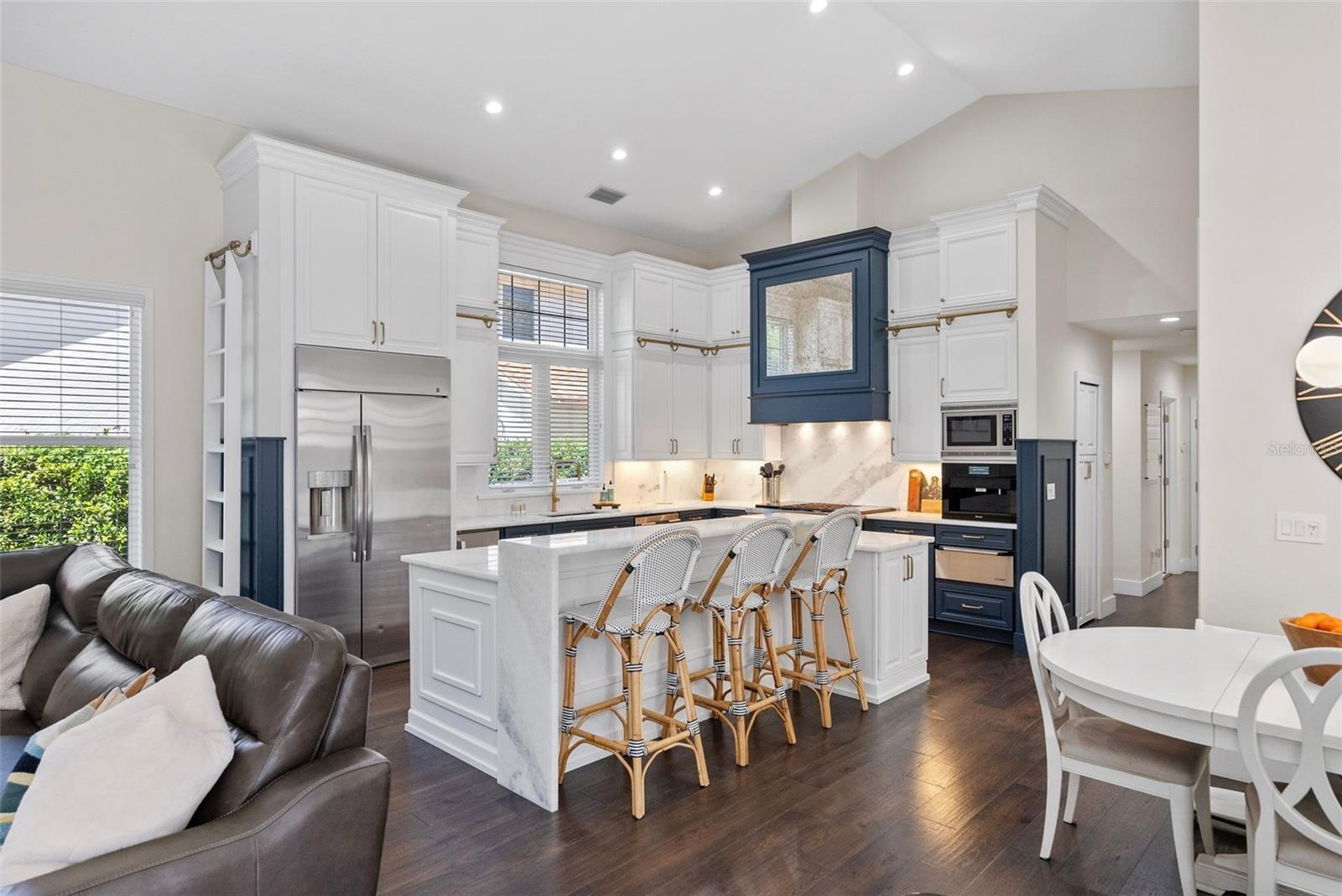 PLACIDO BAYOU - Residential