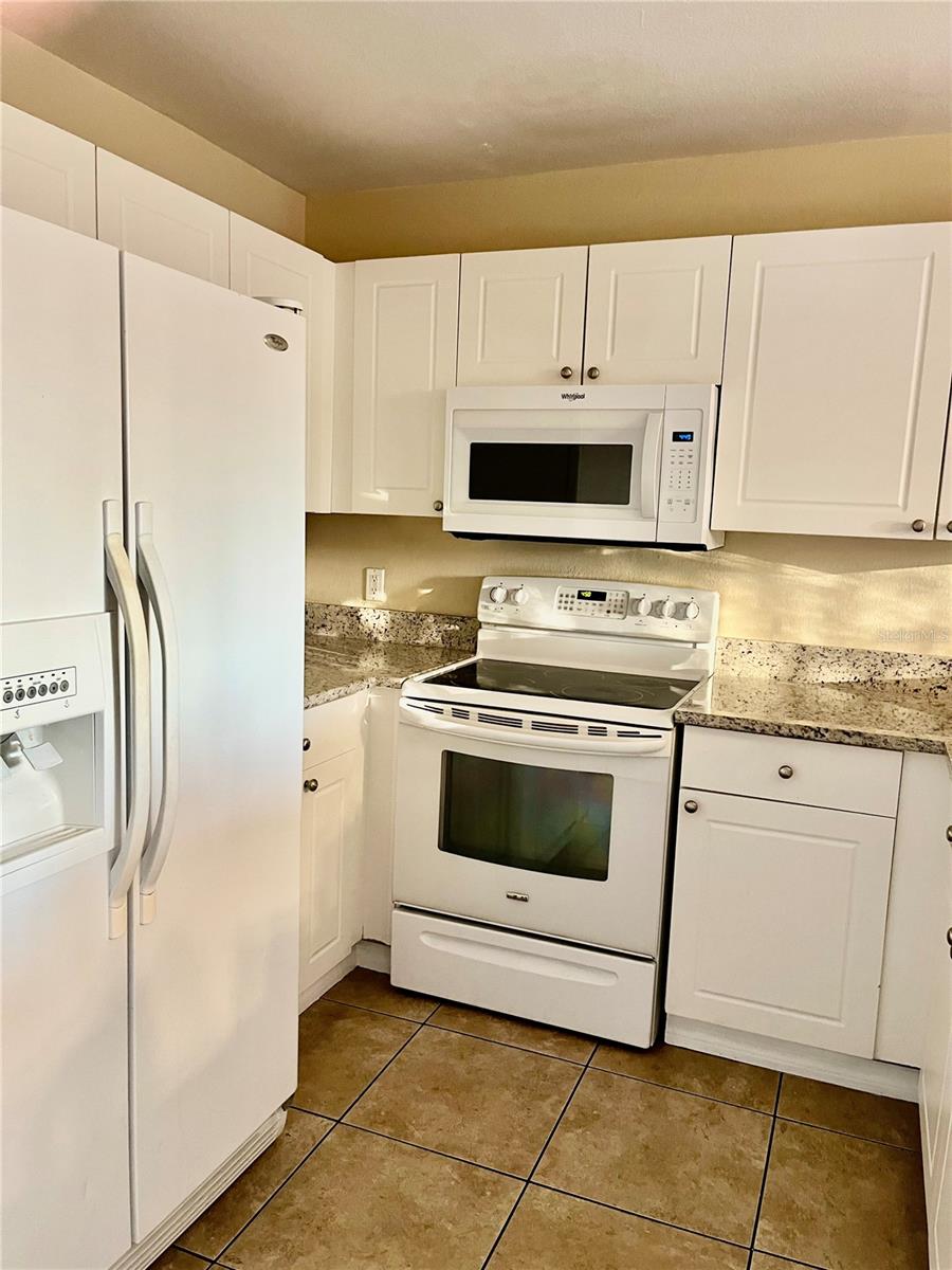 RIO HILLS TWNHS - Residential Lease