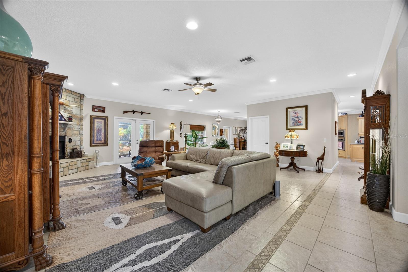 ROWLAND COUNTRY ESTATES - Residential