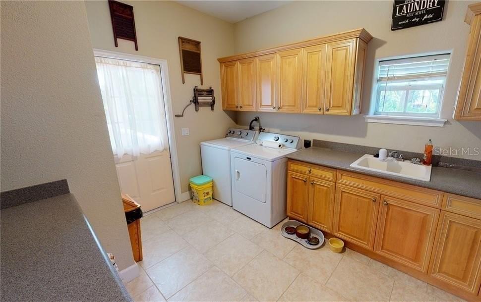 ROWLAND COUNTRY ESTATES - Residential