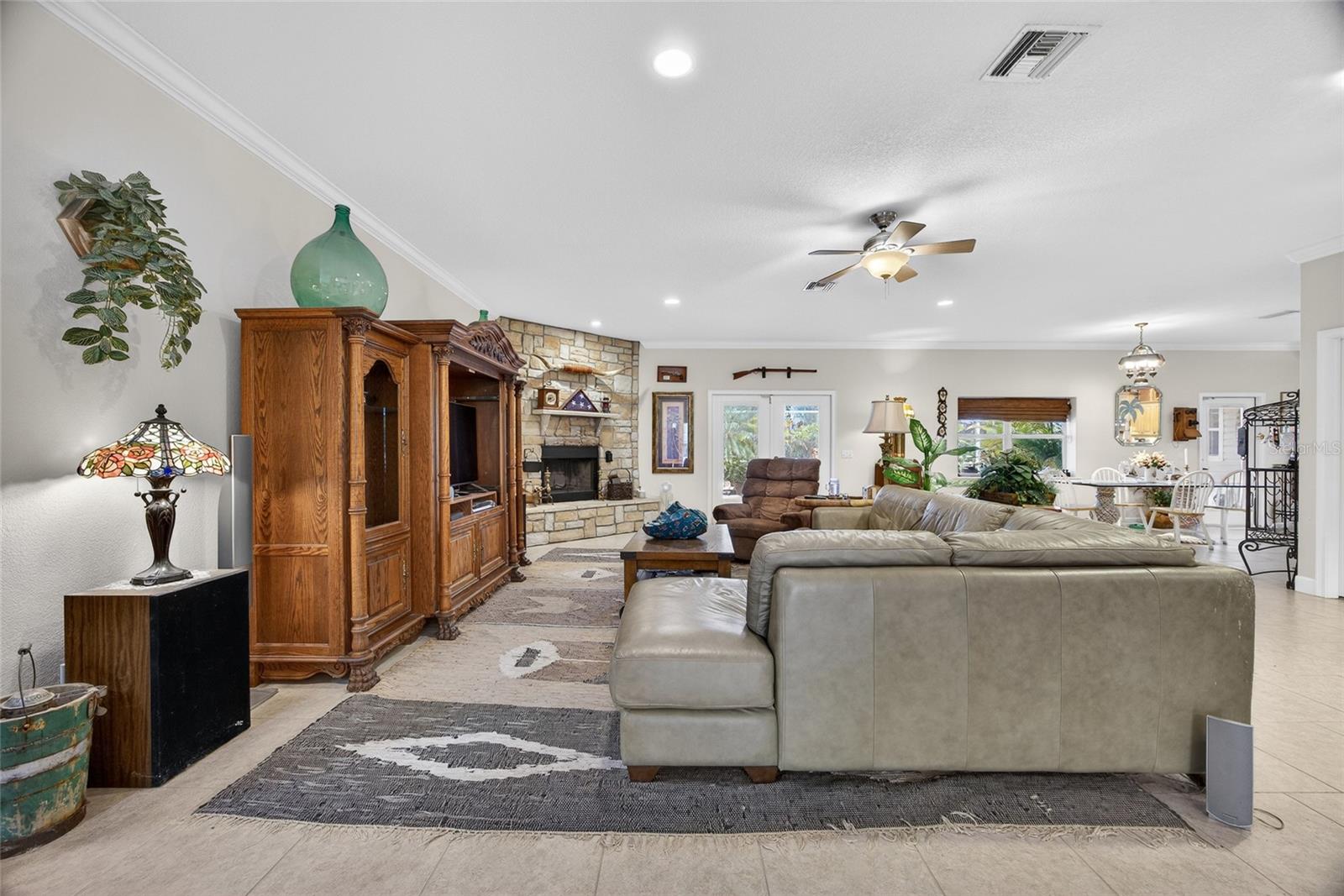 ROWLAND COUNTRY ESTATES - Residential