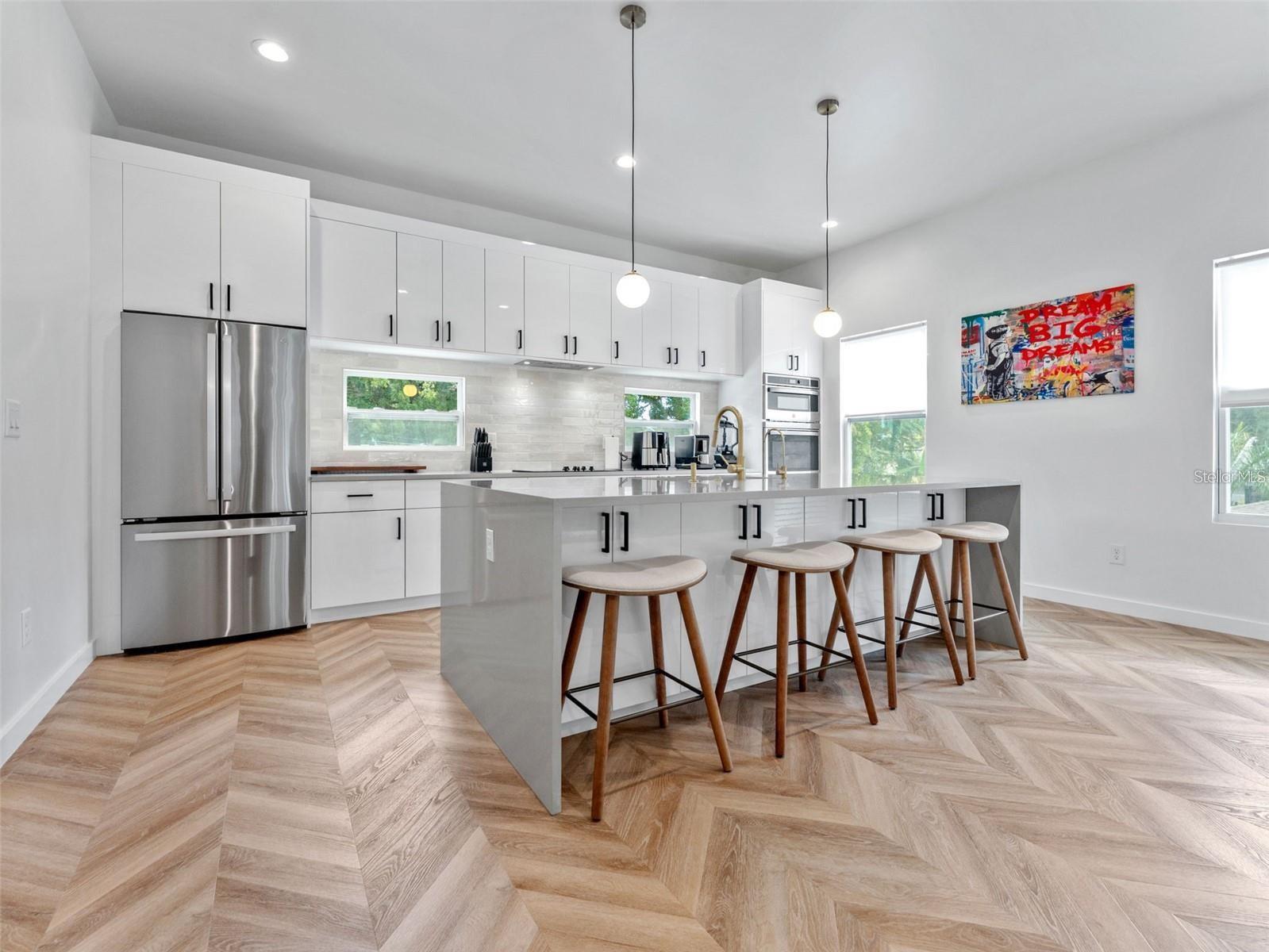 D6E | ADALEE STREET TOWNHOMES - Residential