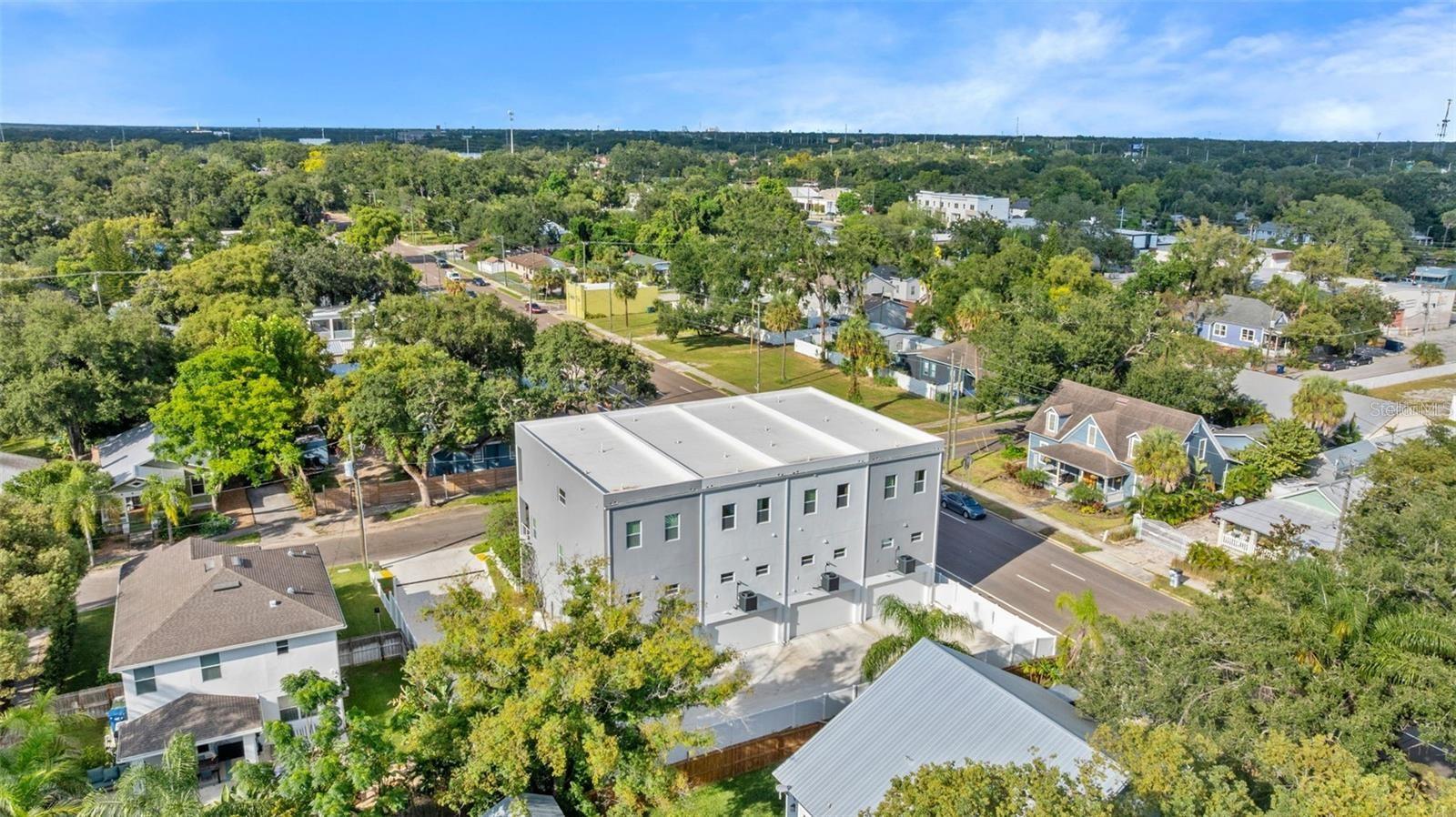 D6E | ADALEE STREET TOWNHOMES - Residential