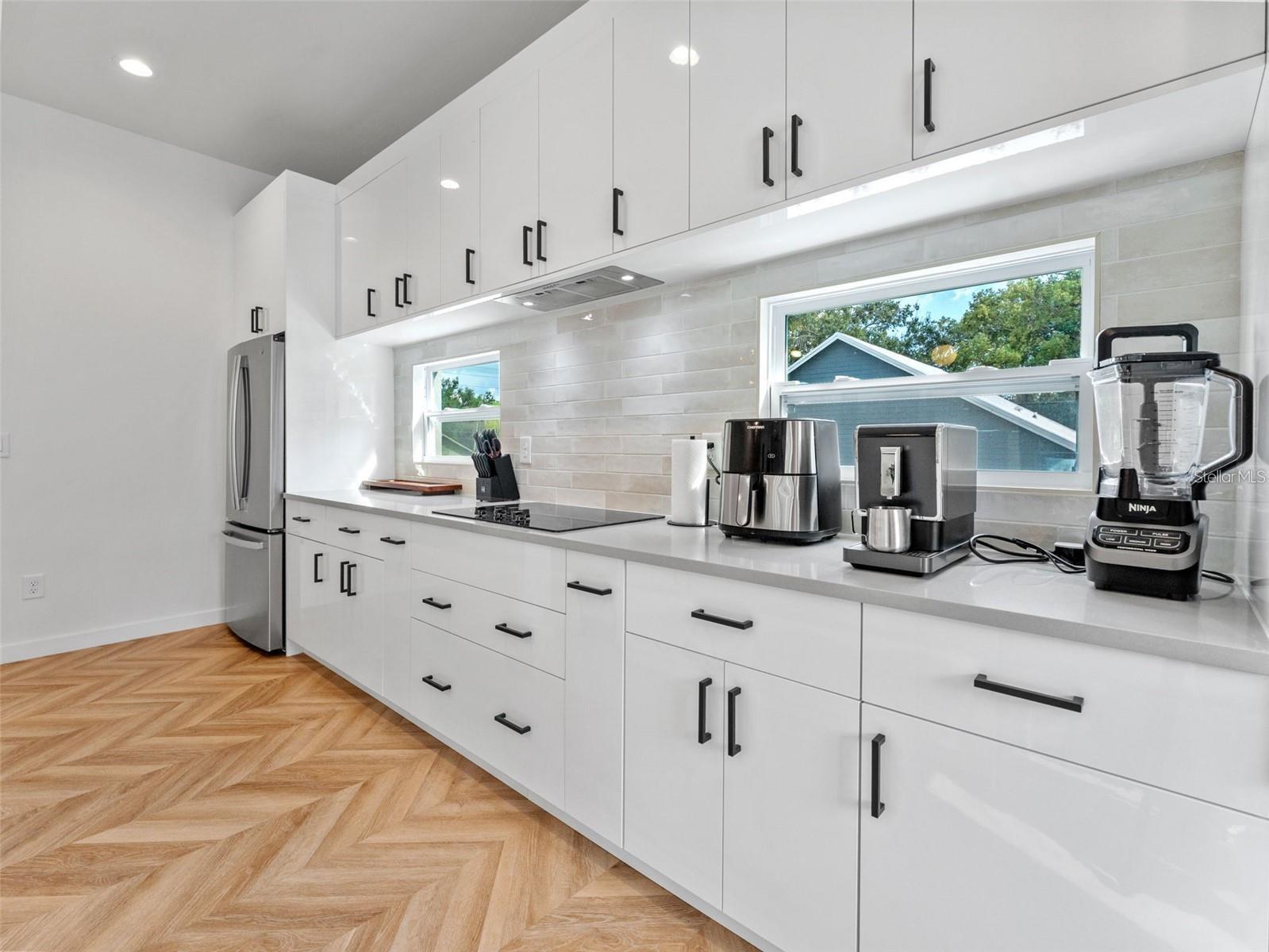 D6E | ADALEE STREET TOWNHOMES - Residential