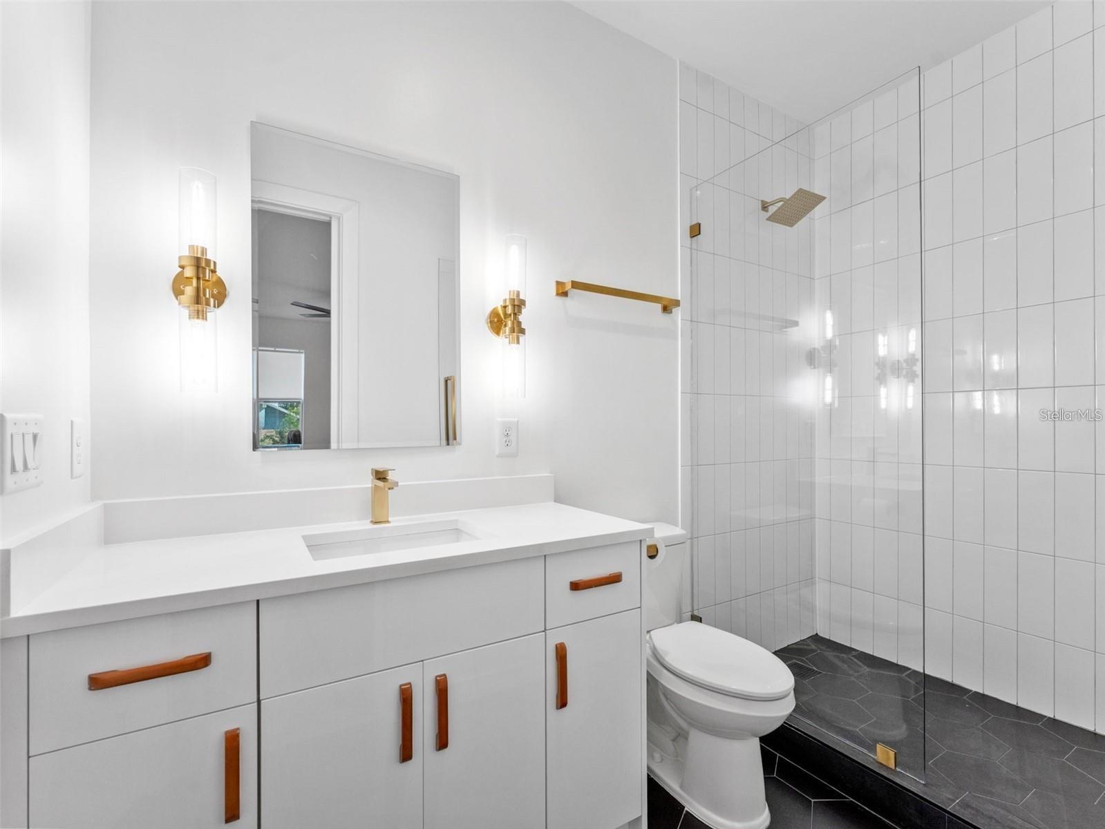 D6E | ADALEE STREET TOWNHOMES - Residential