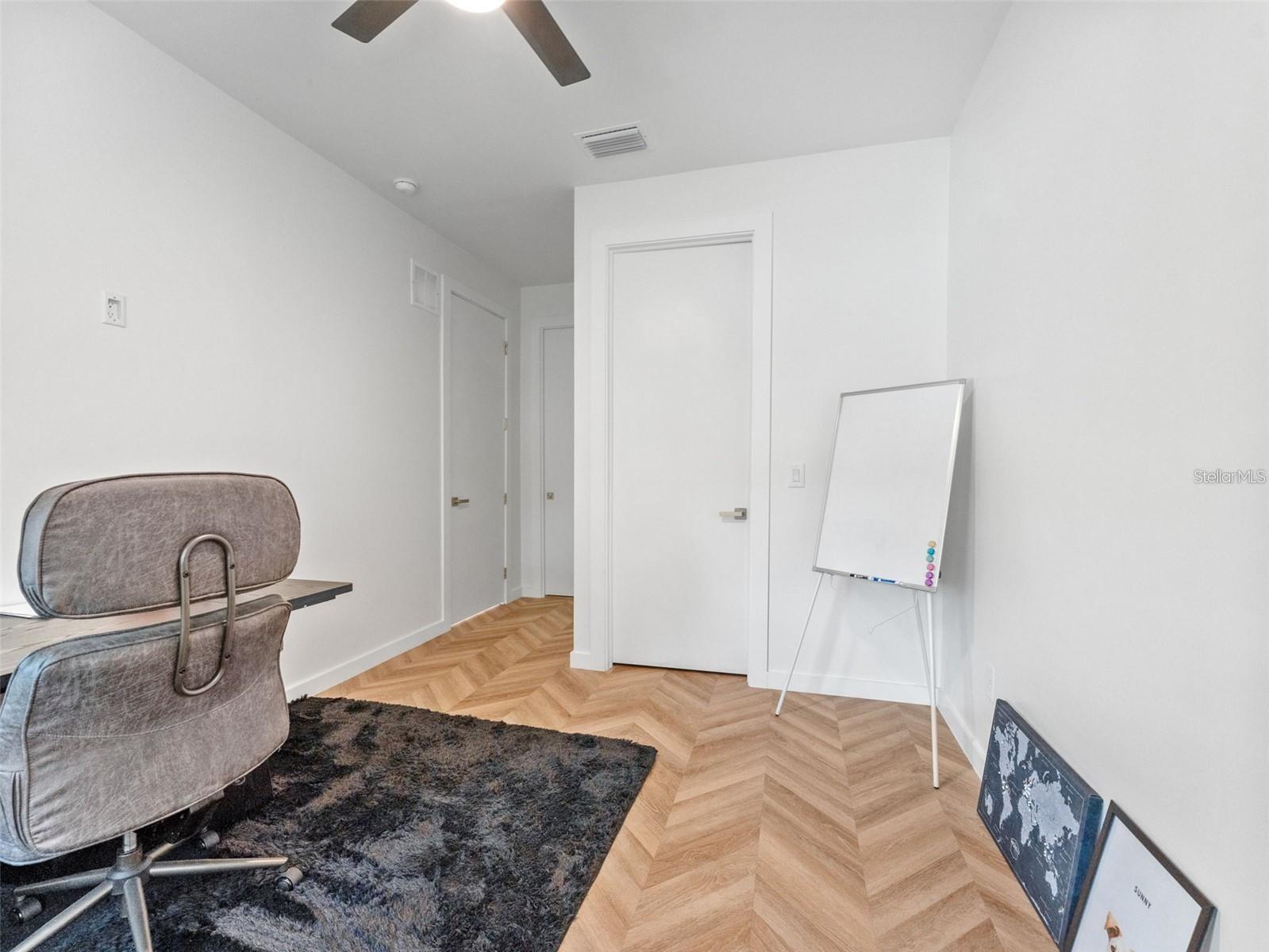 D6E | ADALEE STREET TOWNHOMES - Residential