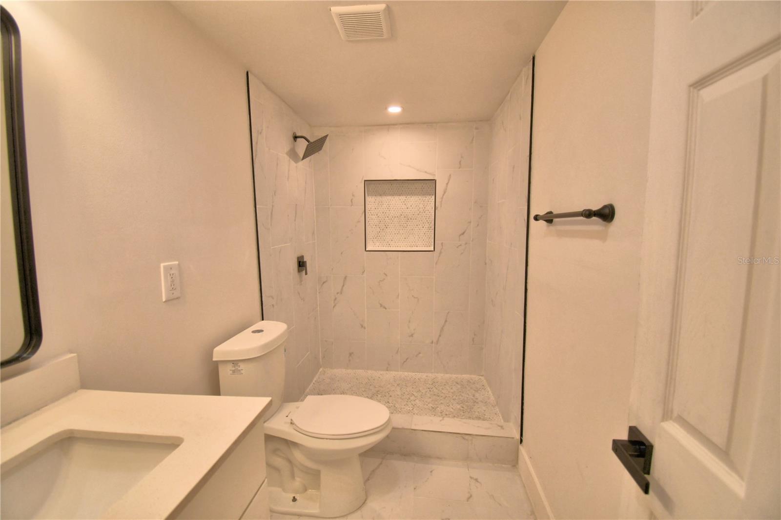 EAST VIEW PKWY - Residential