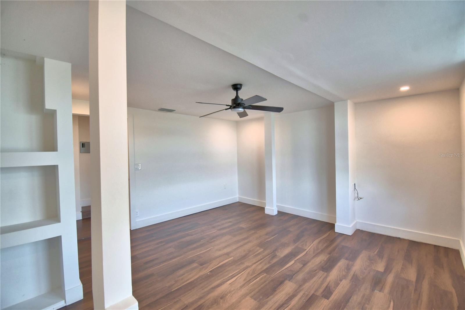 EAST VIEW PKWY - Residential