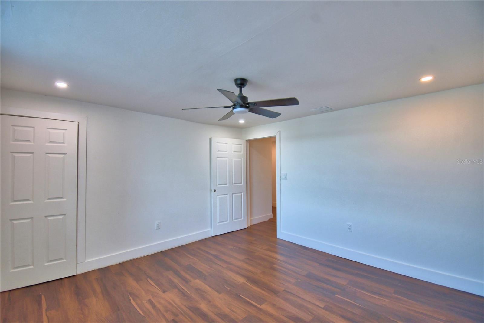 EAST VIEW PKWY - Residential