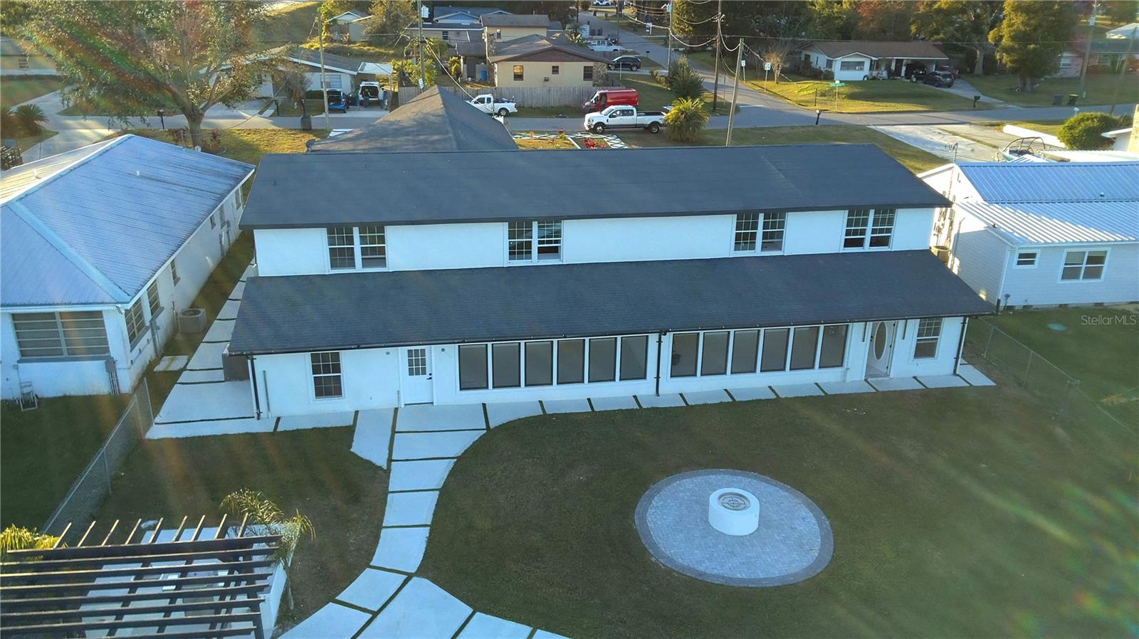 EAST VIEW PKWY - Residential