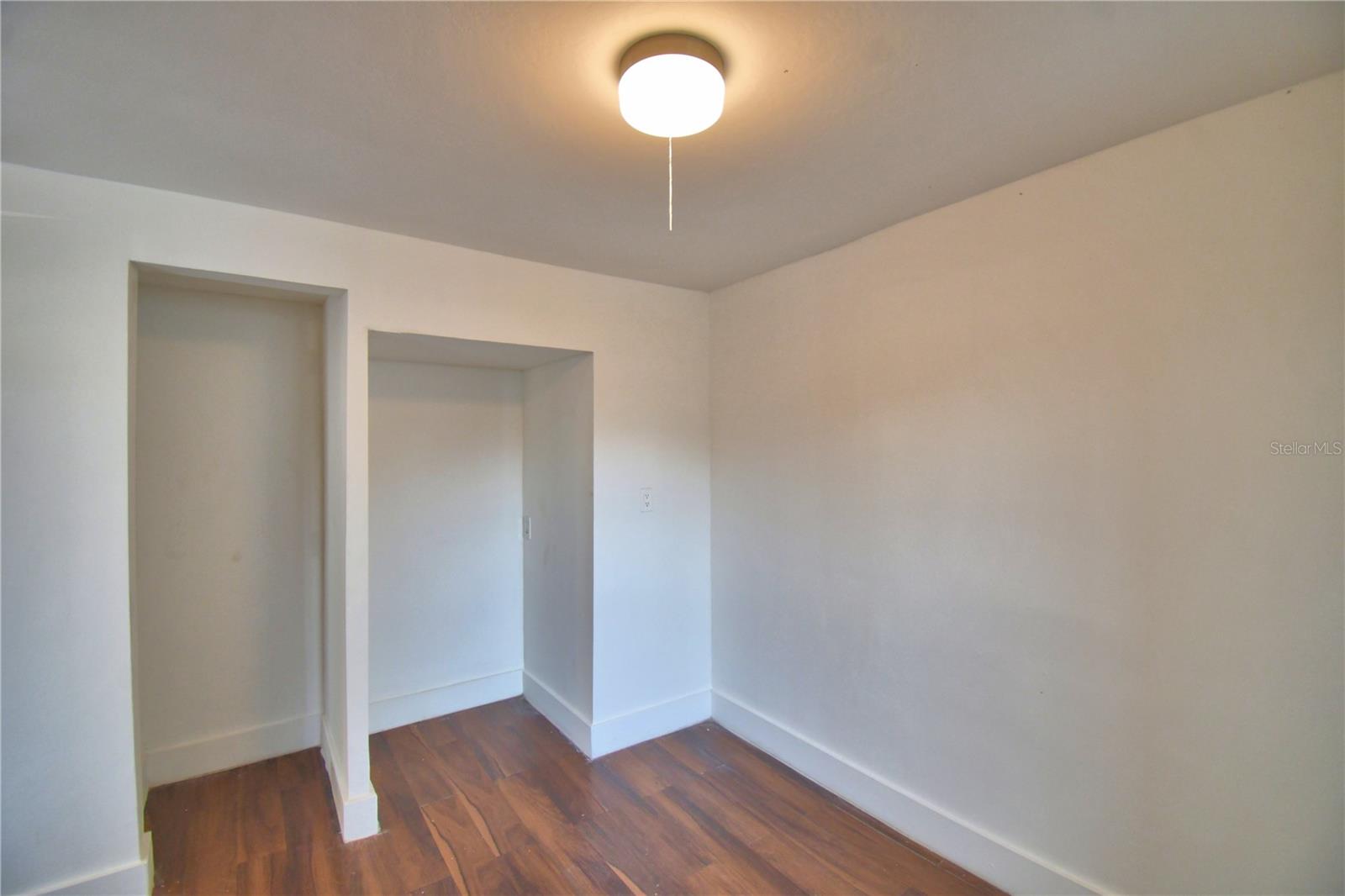 EAST VIEW PKWY - Residential