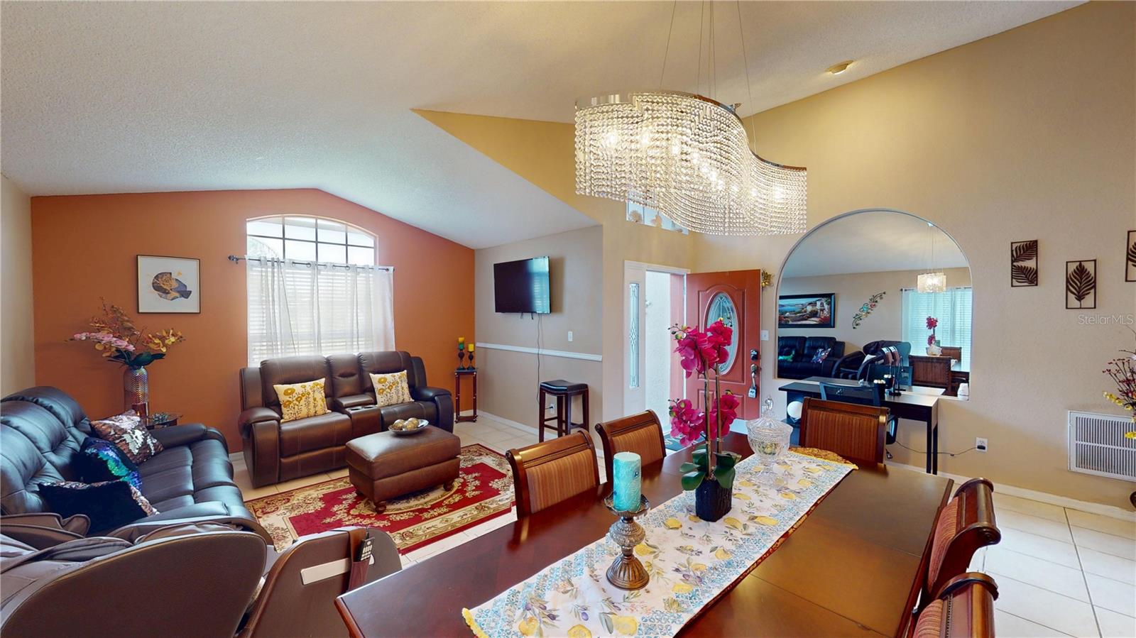 2506 SHELBY CIRCLE