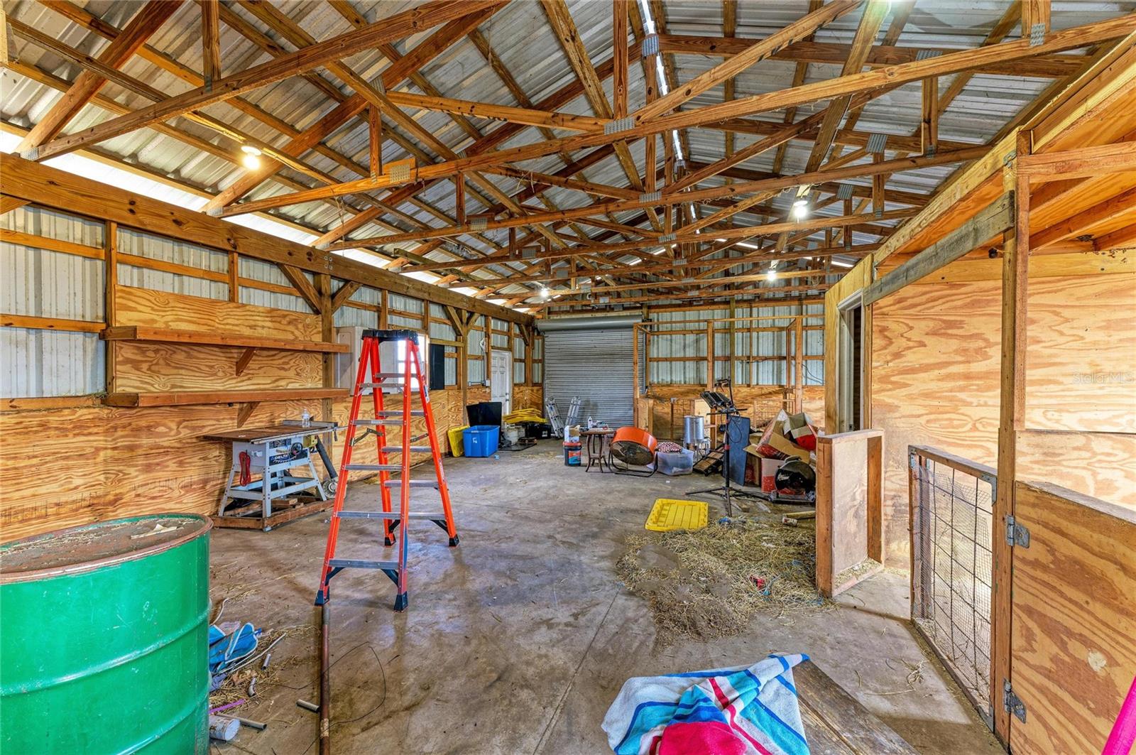 ACREAGE - Residential