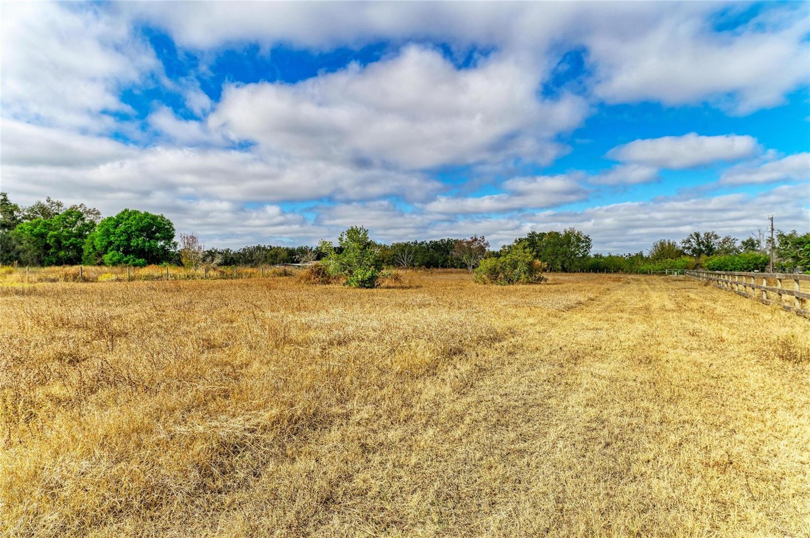 ACREAGE - Residential