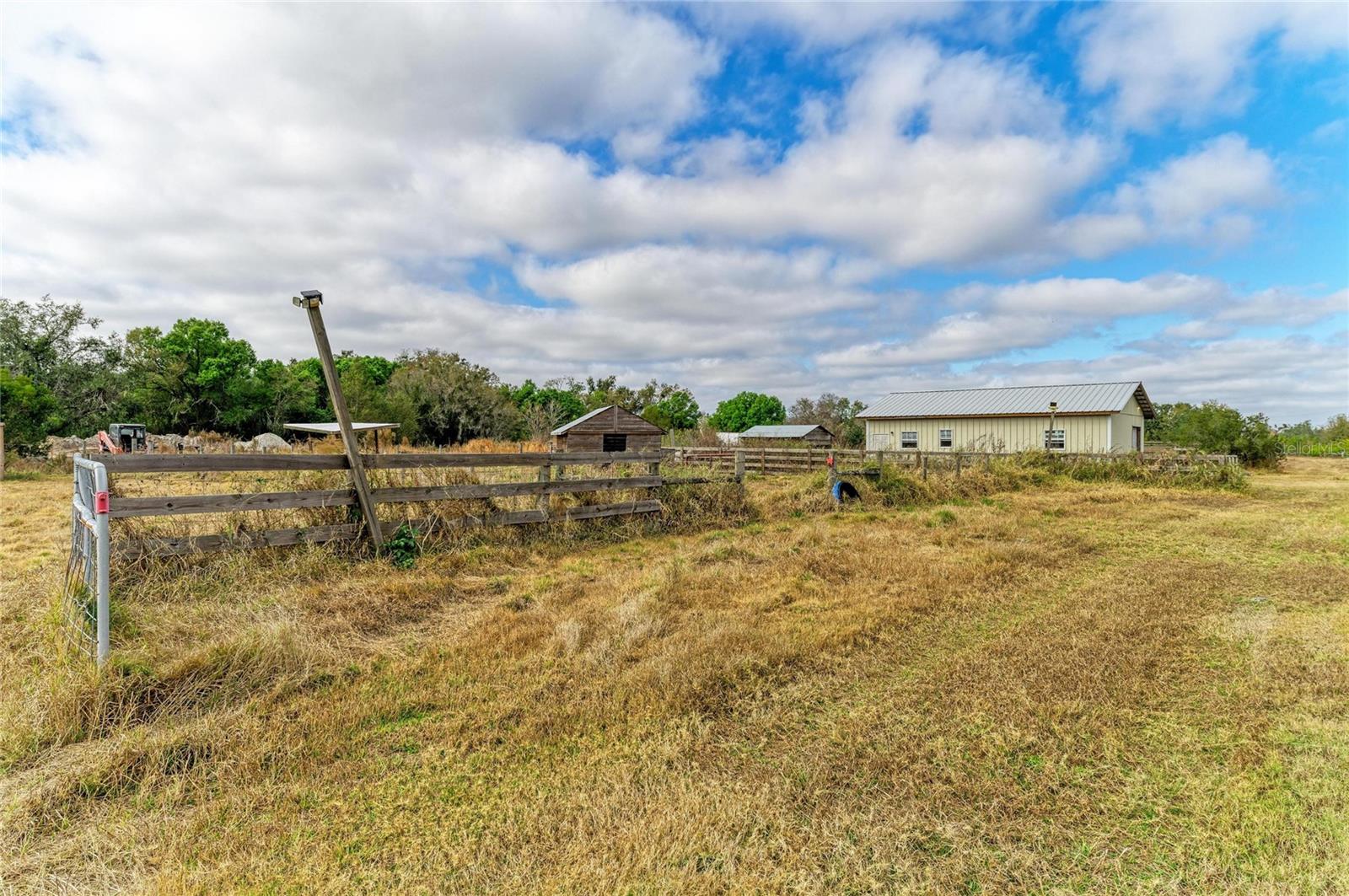 ACREAGE - Residential