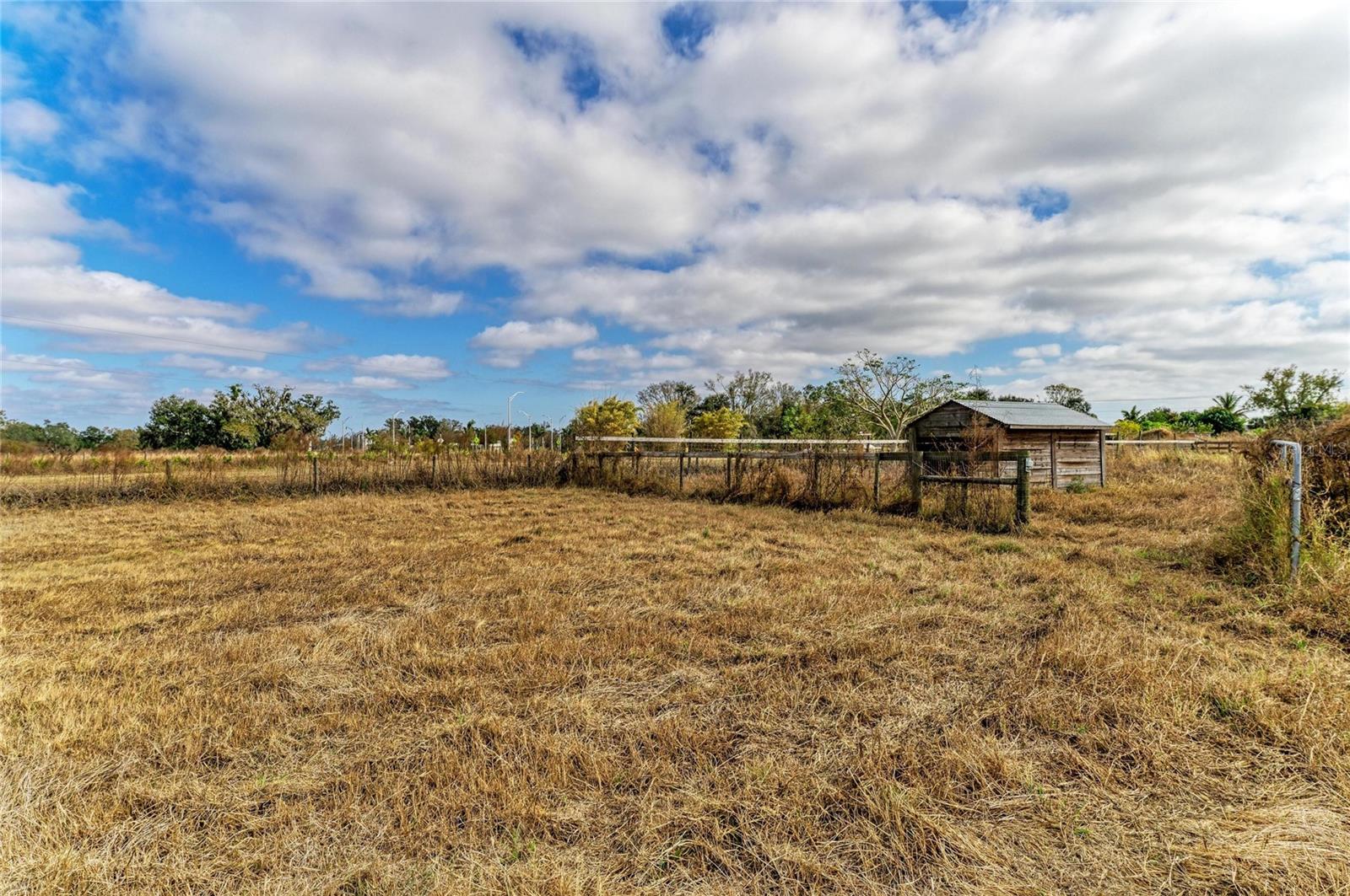 ACREAGE - Residential