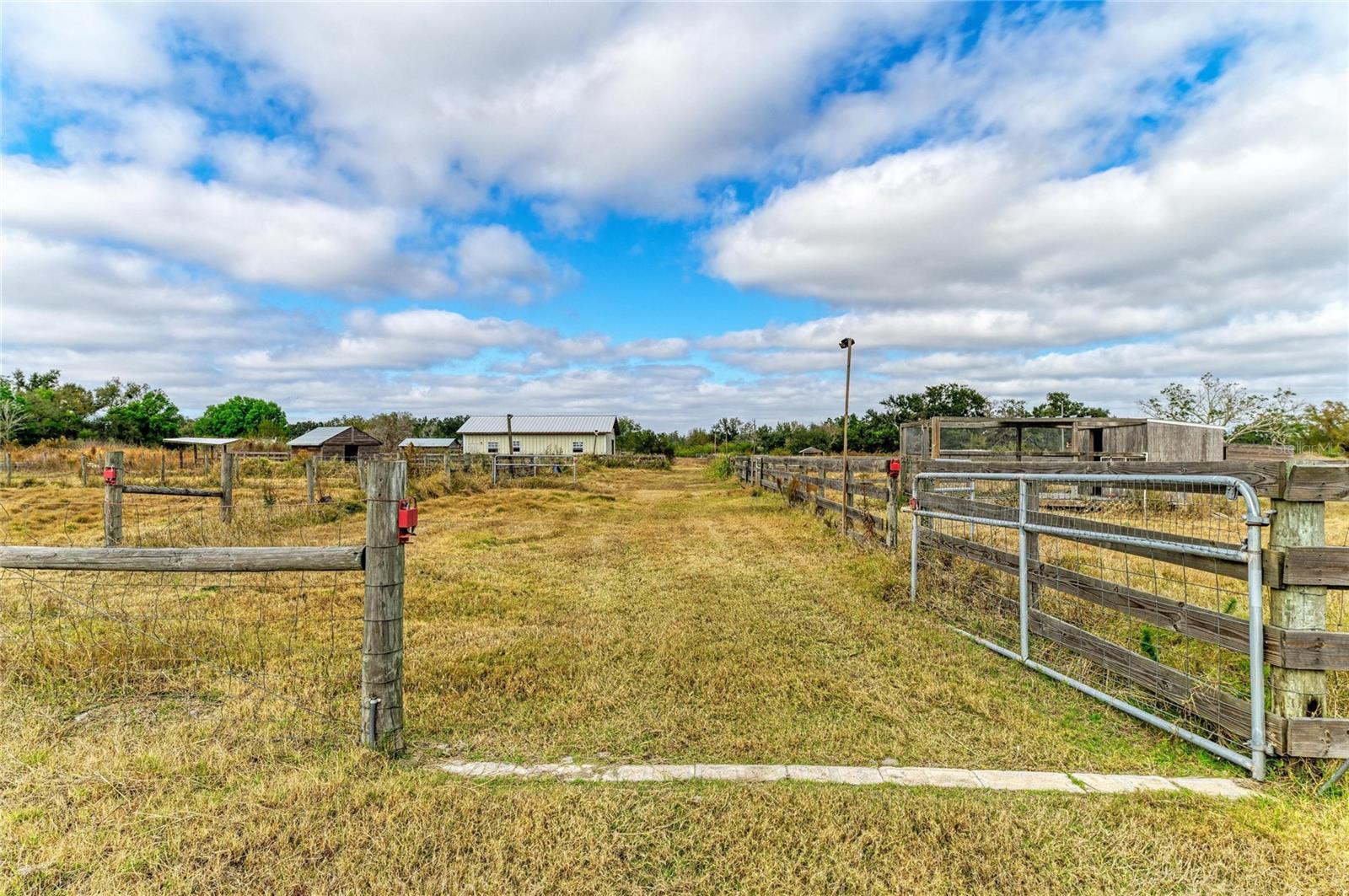 ACREAGE - Residential