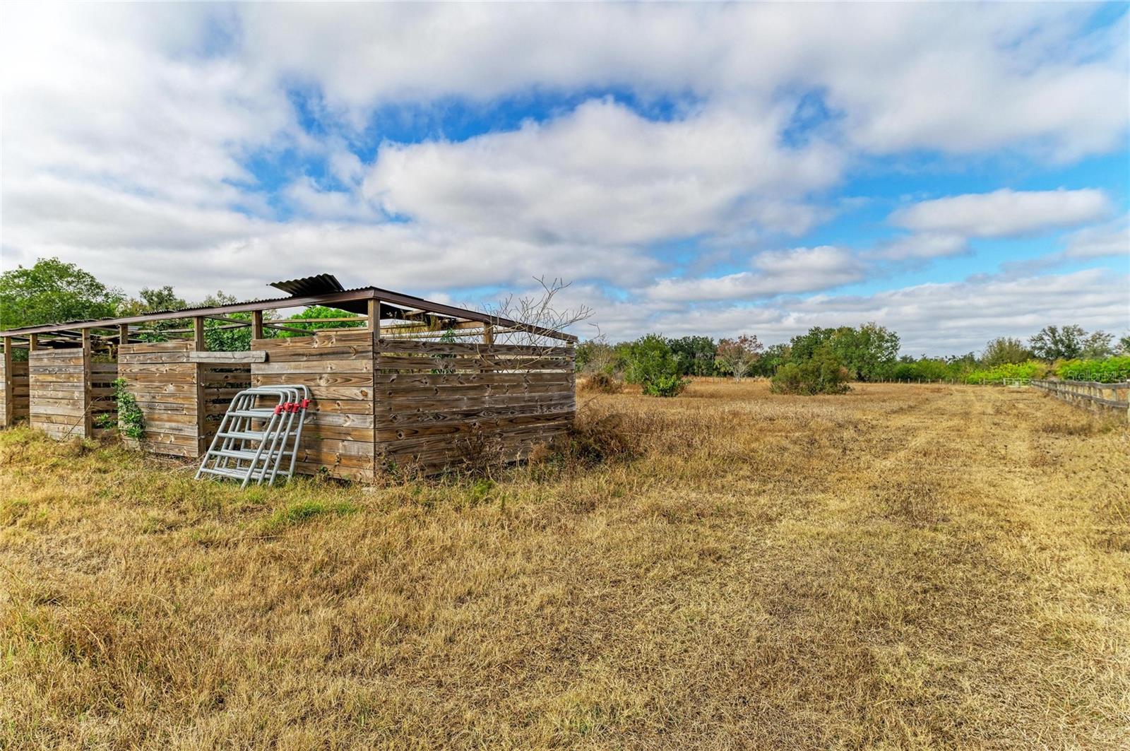 ACREAGE - Residential