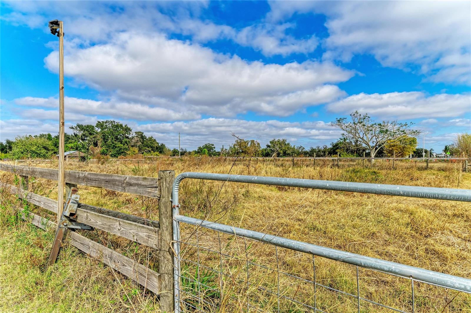 ACREAGE - Residential