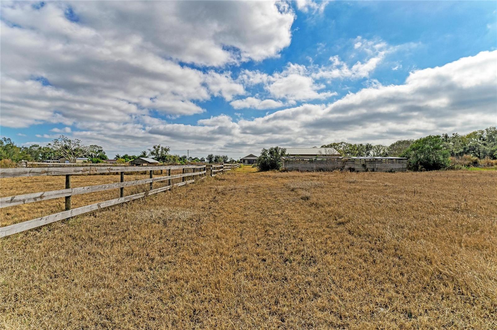 ACREAGE - Residential