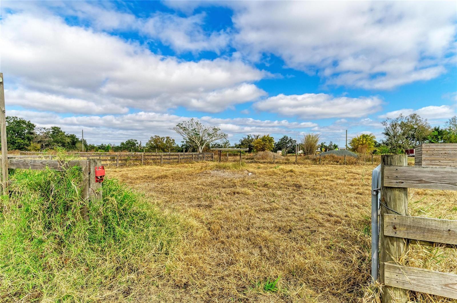 ACREAGE - Residential