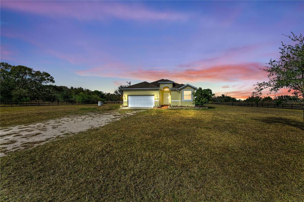 Photo of 13710 Golf Course Road, Parrish, FL 34219 (MLS # A4680111)