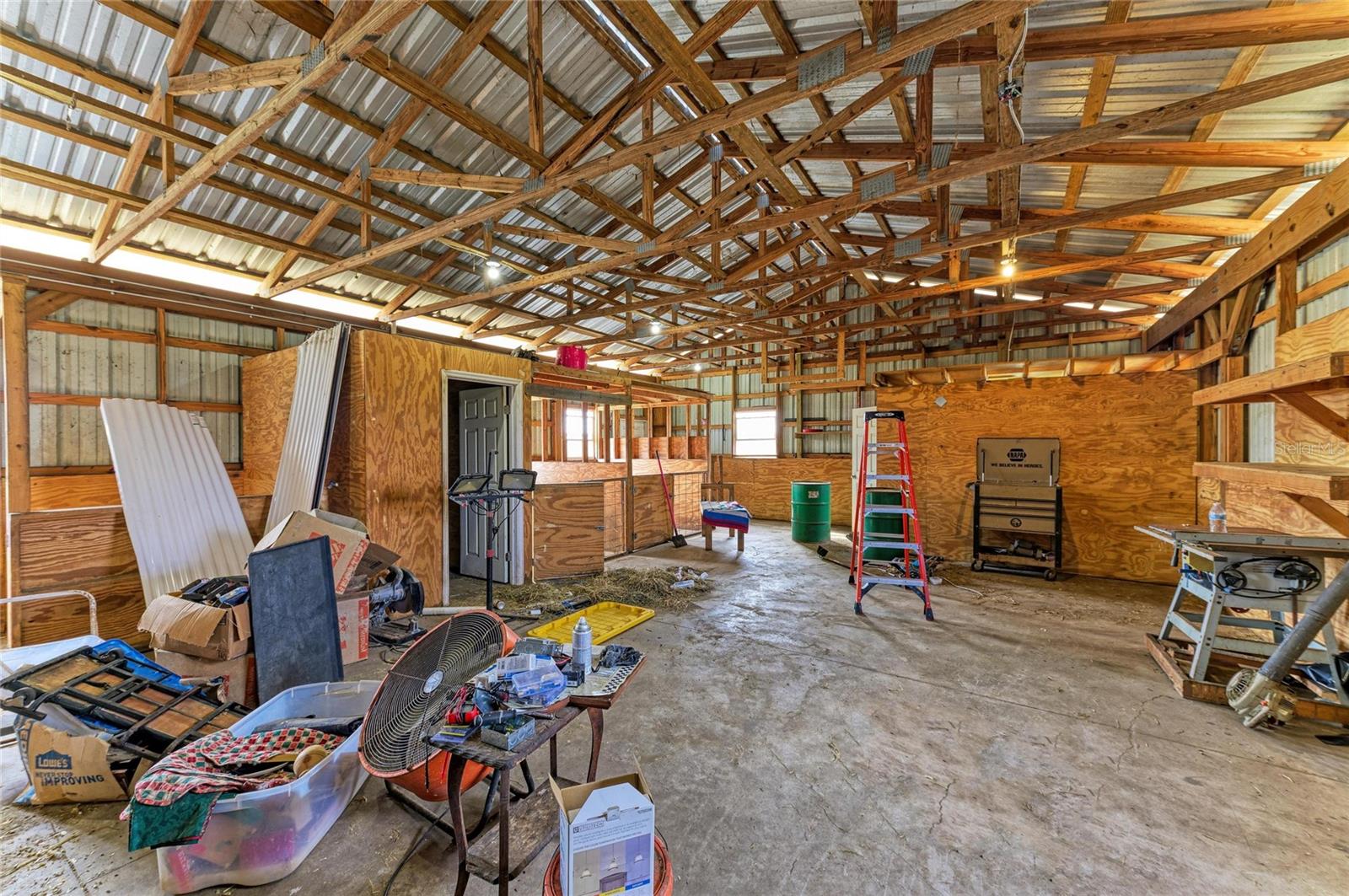 ACREAGE - Residential