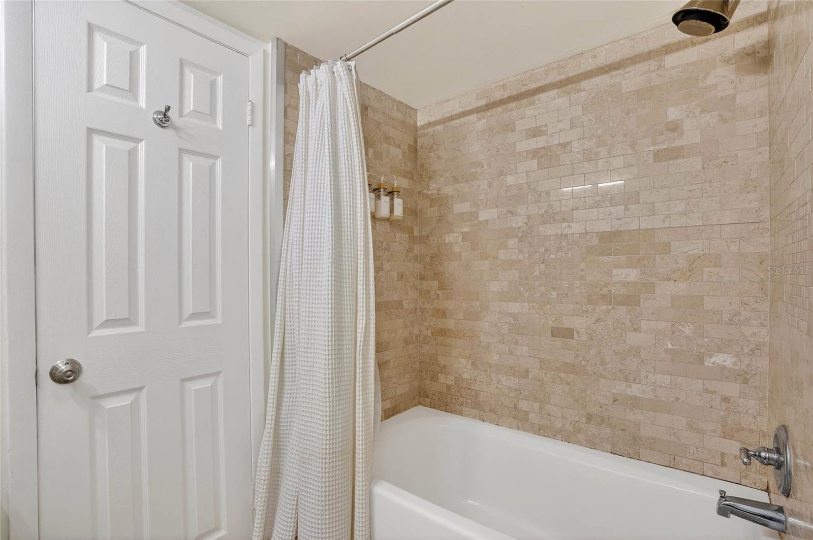 HICKORY GROVE CONDO - Residential