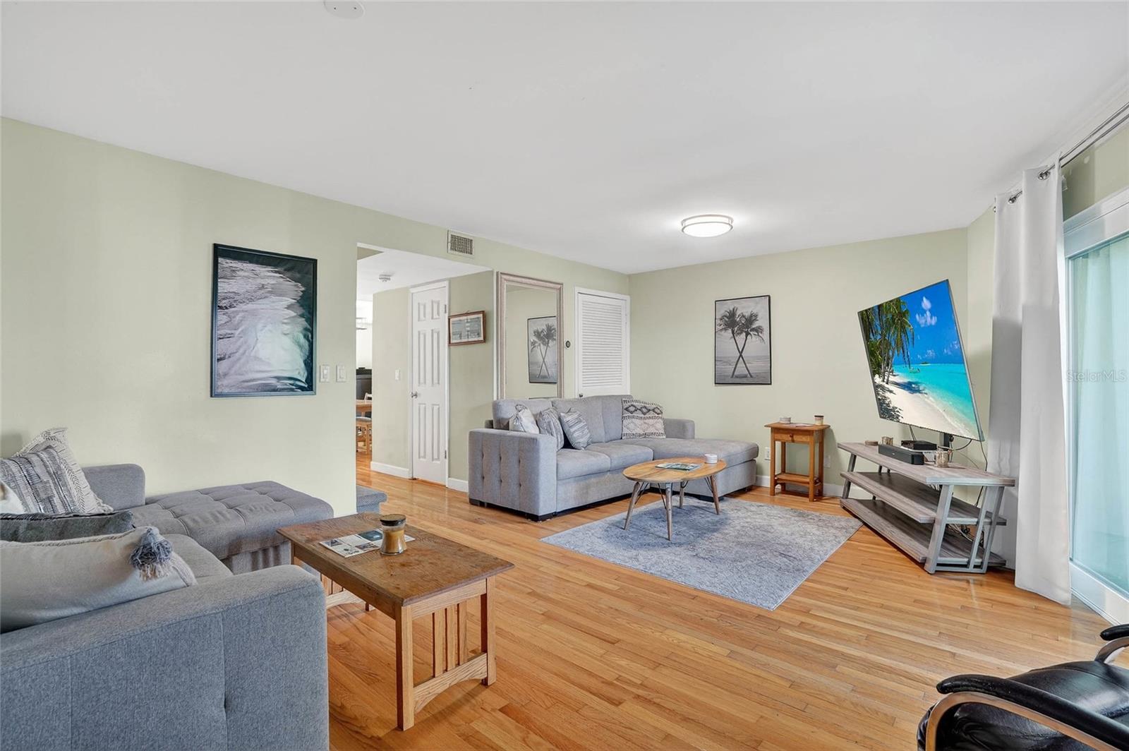 HICKORY GROVE CONDO - Residential