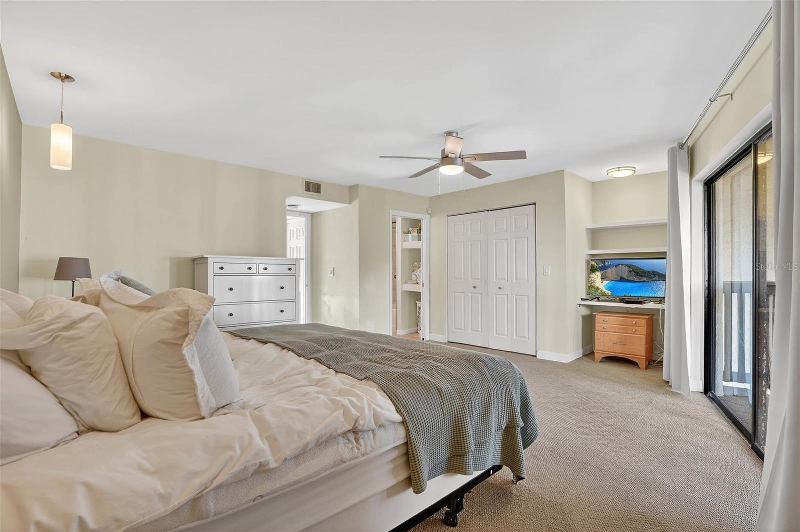 HICKORY GROVE CONDO - Residential