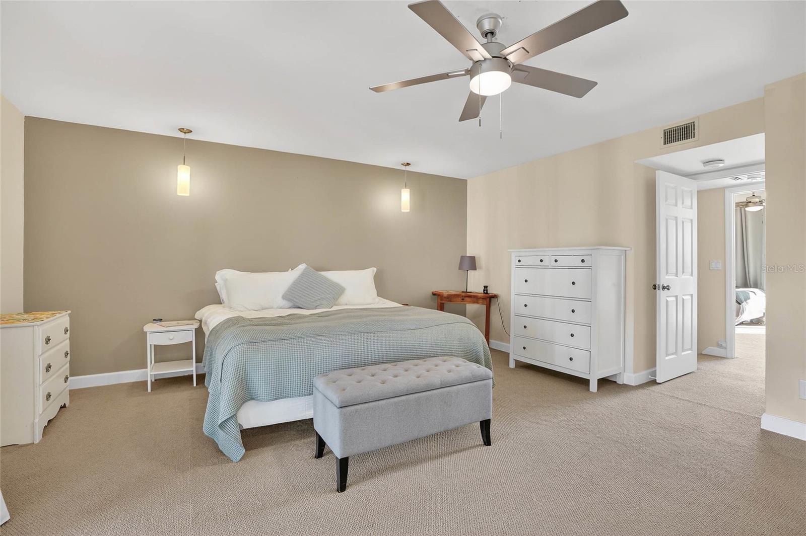 HICKORY GROVE CONDO - Residential