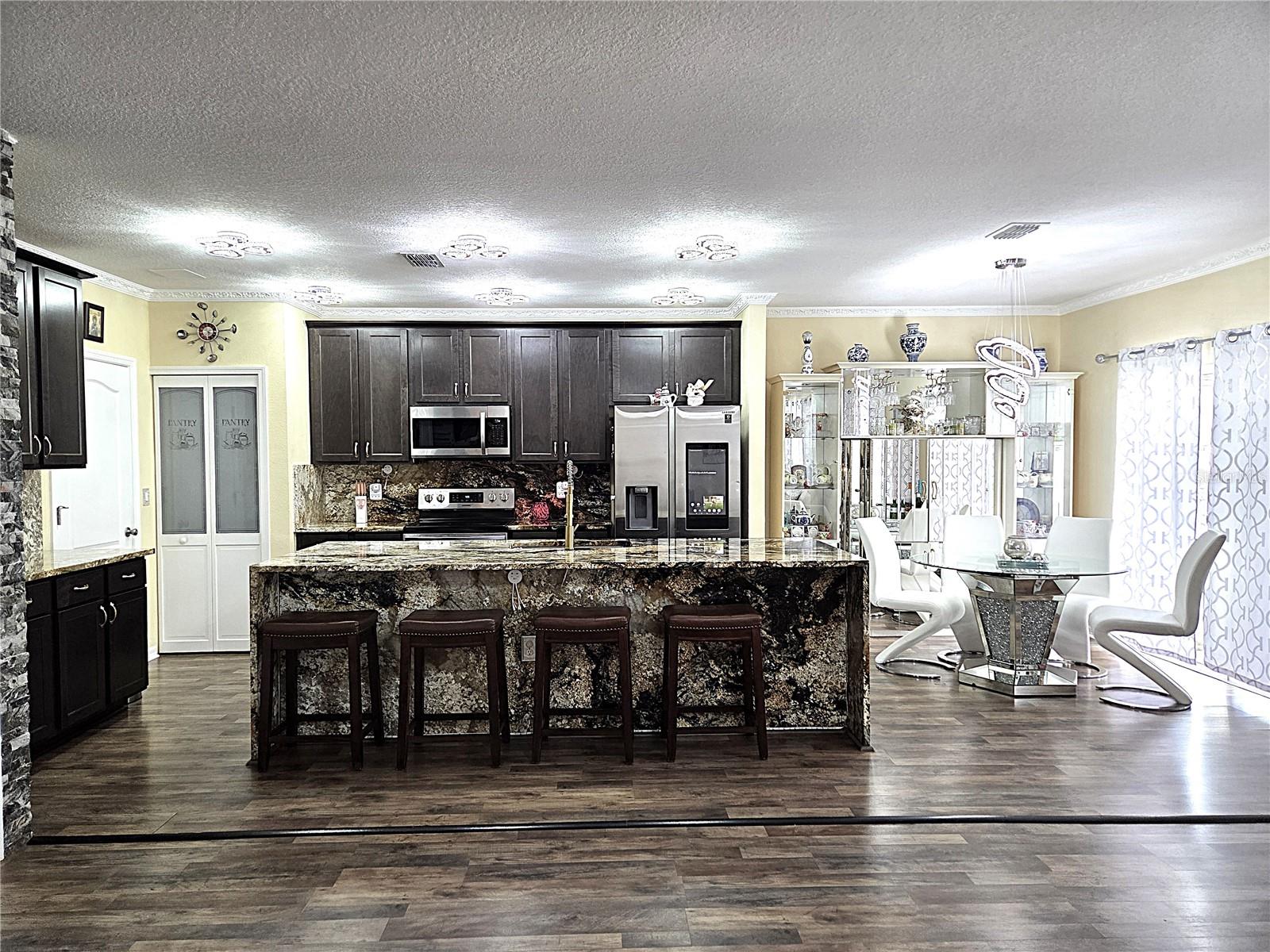 4529 REISSWOOD LOOP
