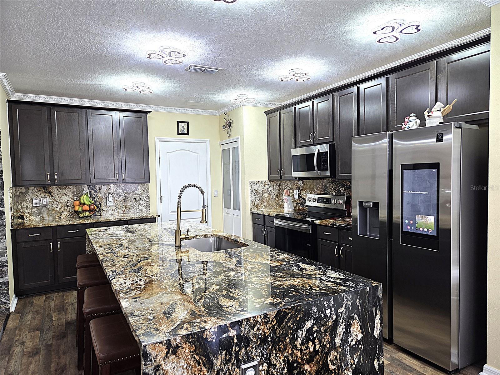 4529 REISSWOOD LOOP