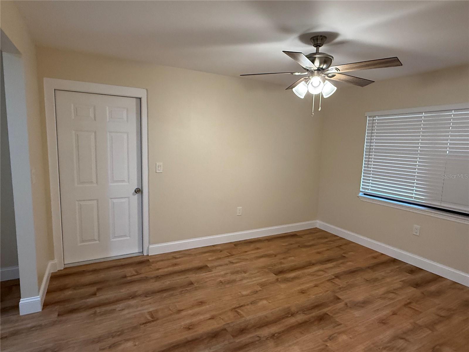 HOURGLASS LAKE REP - Residential